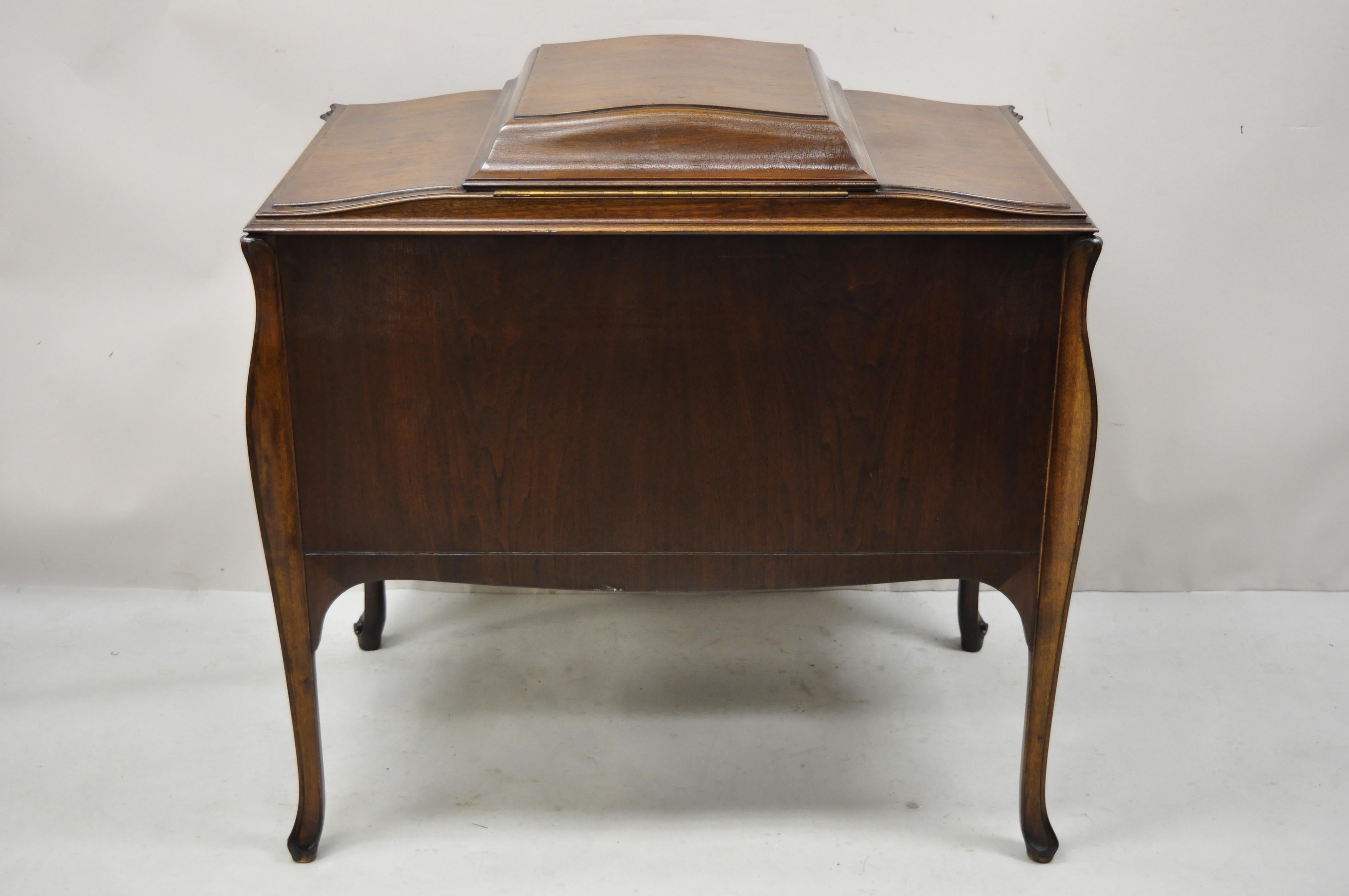 Antique Victorian Victrola VV-300 Phonograph Talking Machine Record Player 27551 2