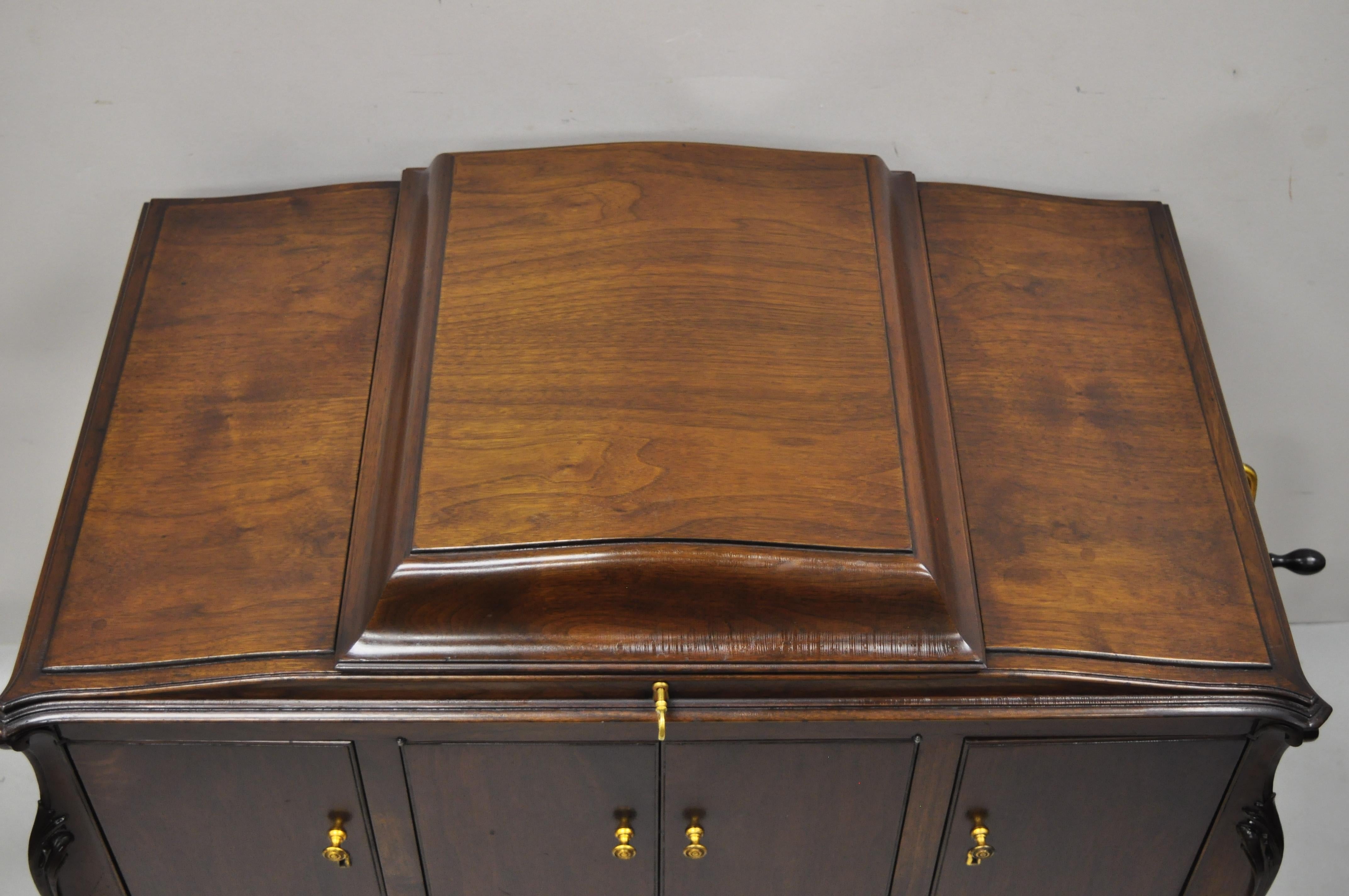 North American Antique Victorian Victrola VV-300 Phonograph Talking Machine Record Player 27551