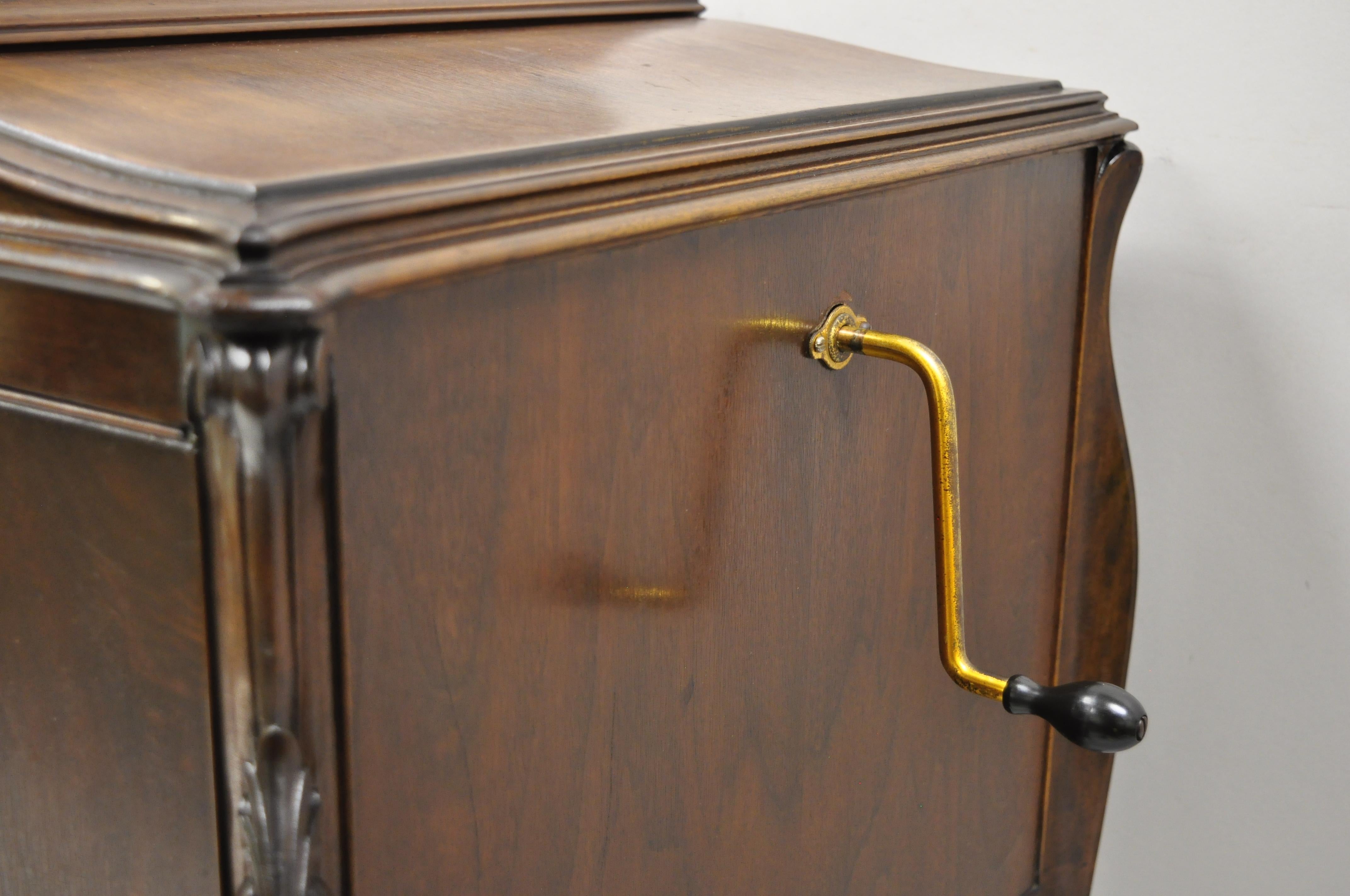 Early 20th Century Antique Victorian Victrola VV-300 Phonograph Talking Machine Record Player 27551