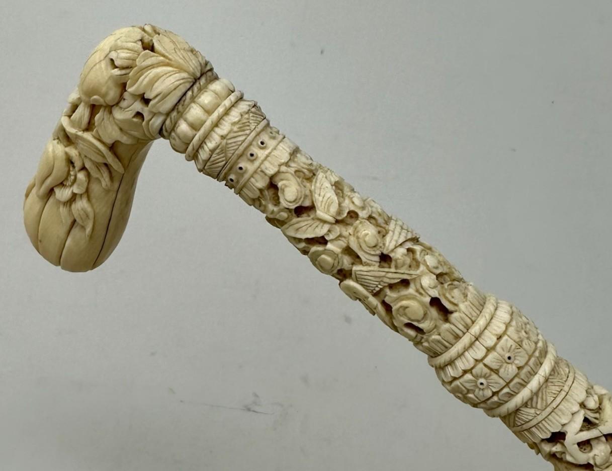 Antique Victorian Vintage Chinese Ivory Bovine Walking Stick Cane Carved Dragon In Good Condition For Sale In Dublin, Ireland