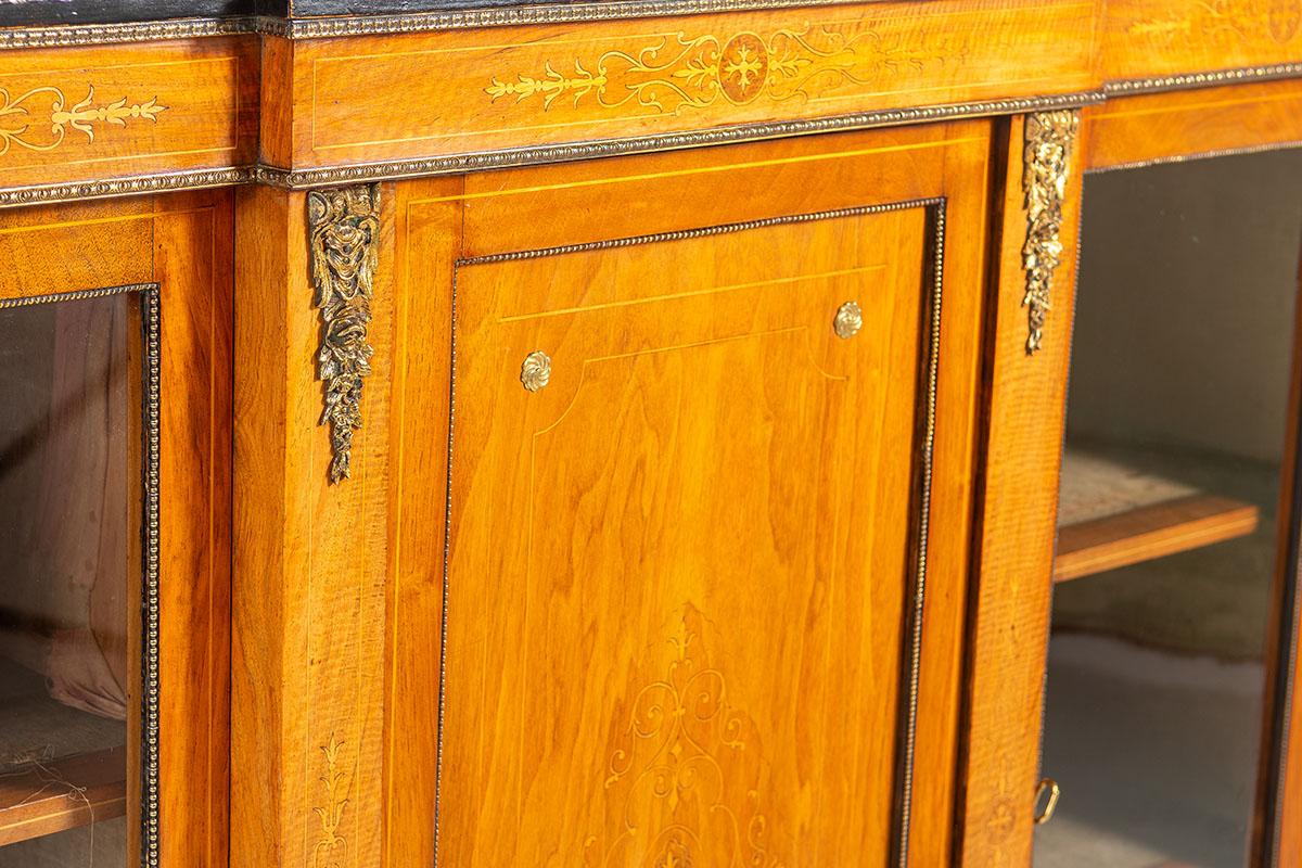 Antique Victorian Walnut and Boxwood Inlay Breakfront Cabinet Sideboard Bookcase In Good Condition For Sale In Llanbrynmair, GB