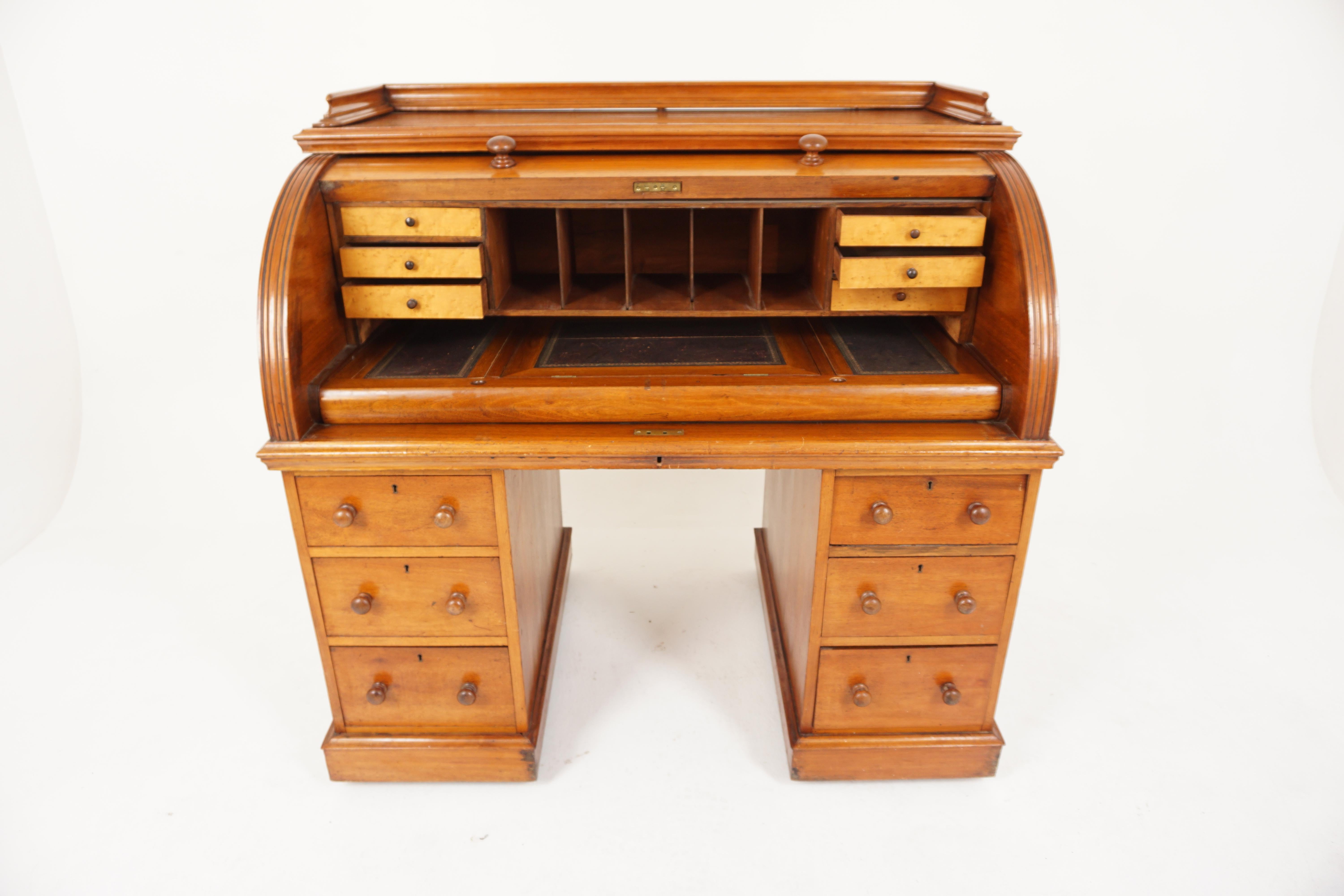 Bureau à rouleaux cylindriques victorien ancien en noyer, Écosse, 1870 H345 Bon état - En vente à Vancouver, BC