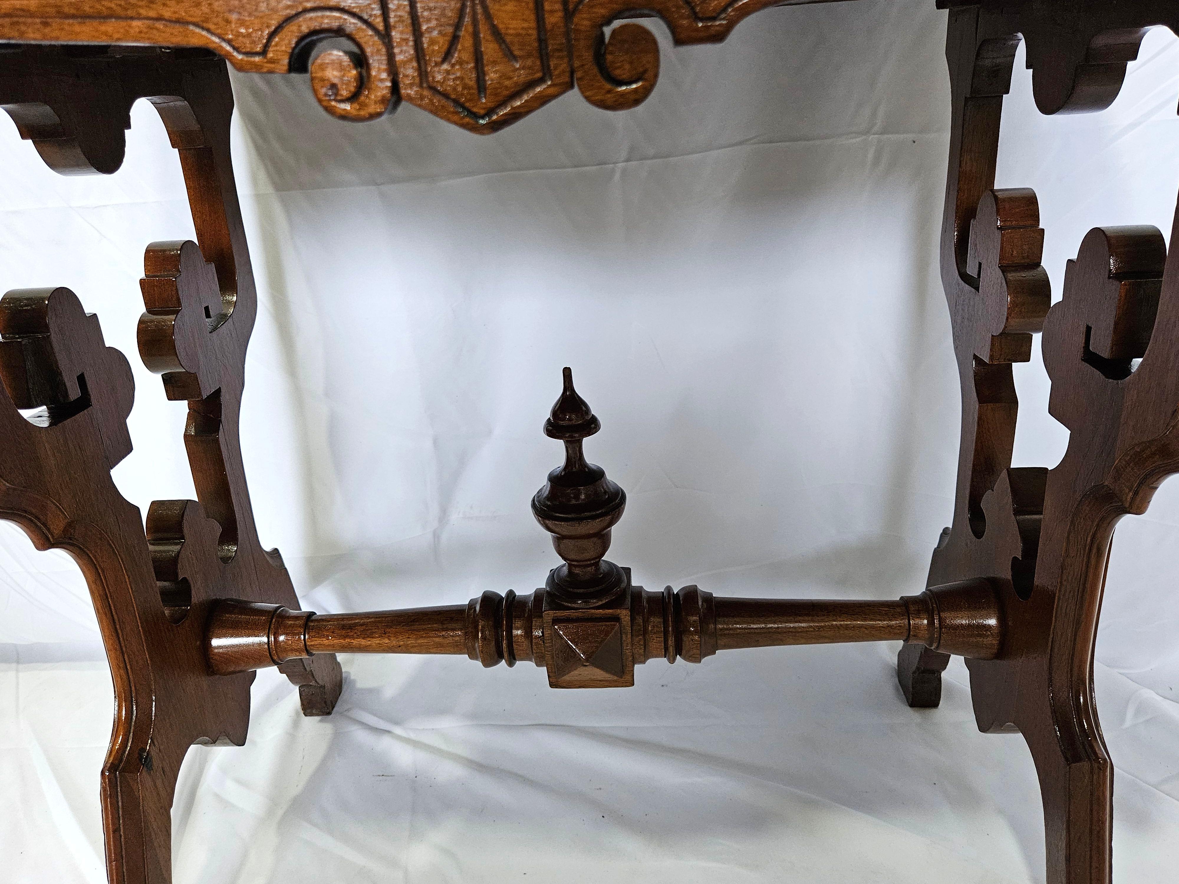 Escritorio antiguo victoriano de nogal en venta 2
