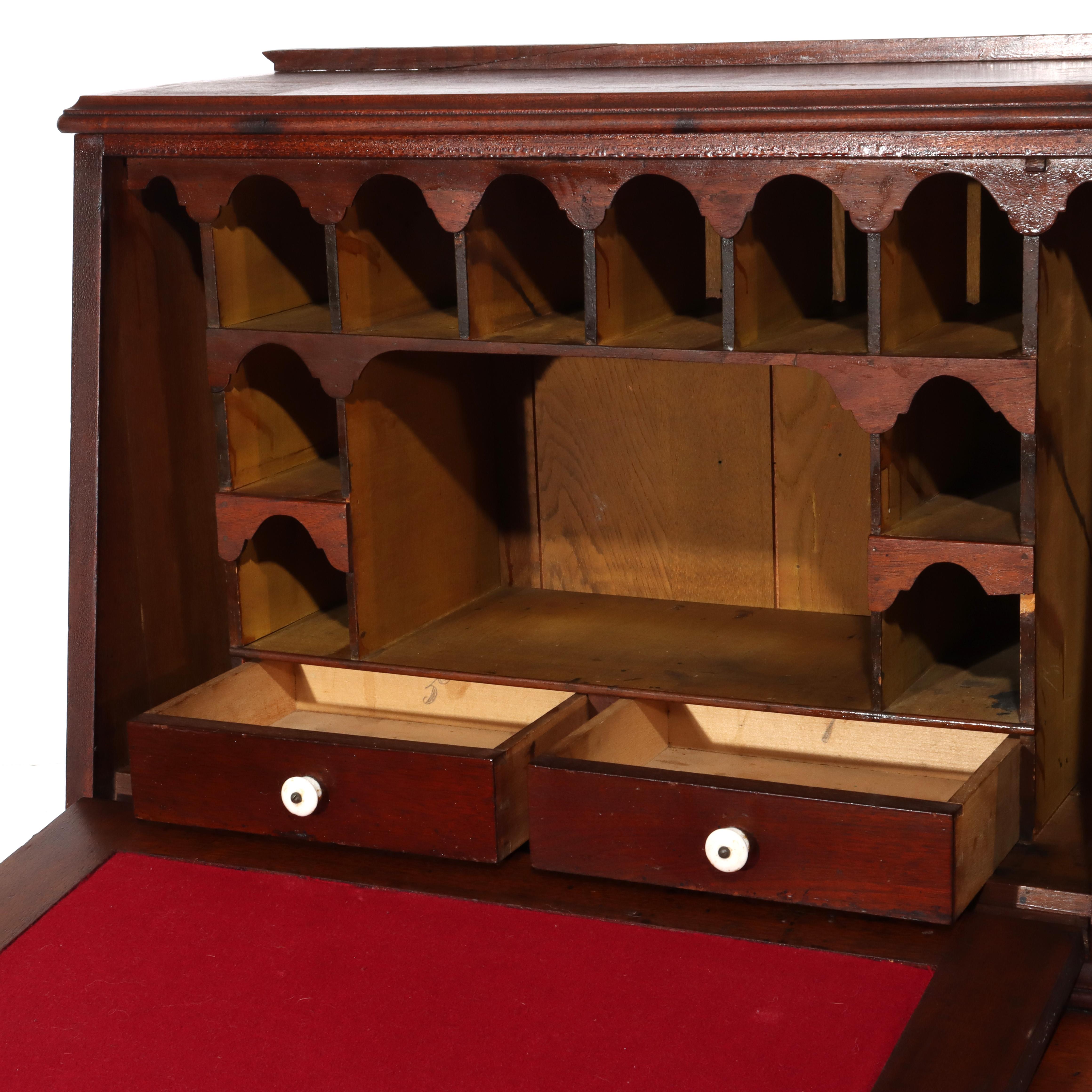 Antiguo escritorio victoriano de nogal con frente abatible C1880 en venta 5