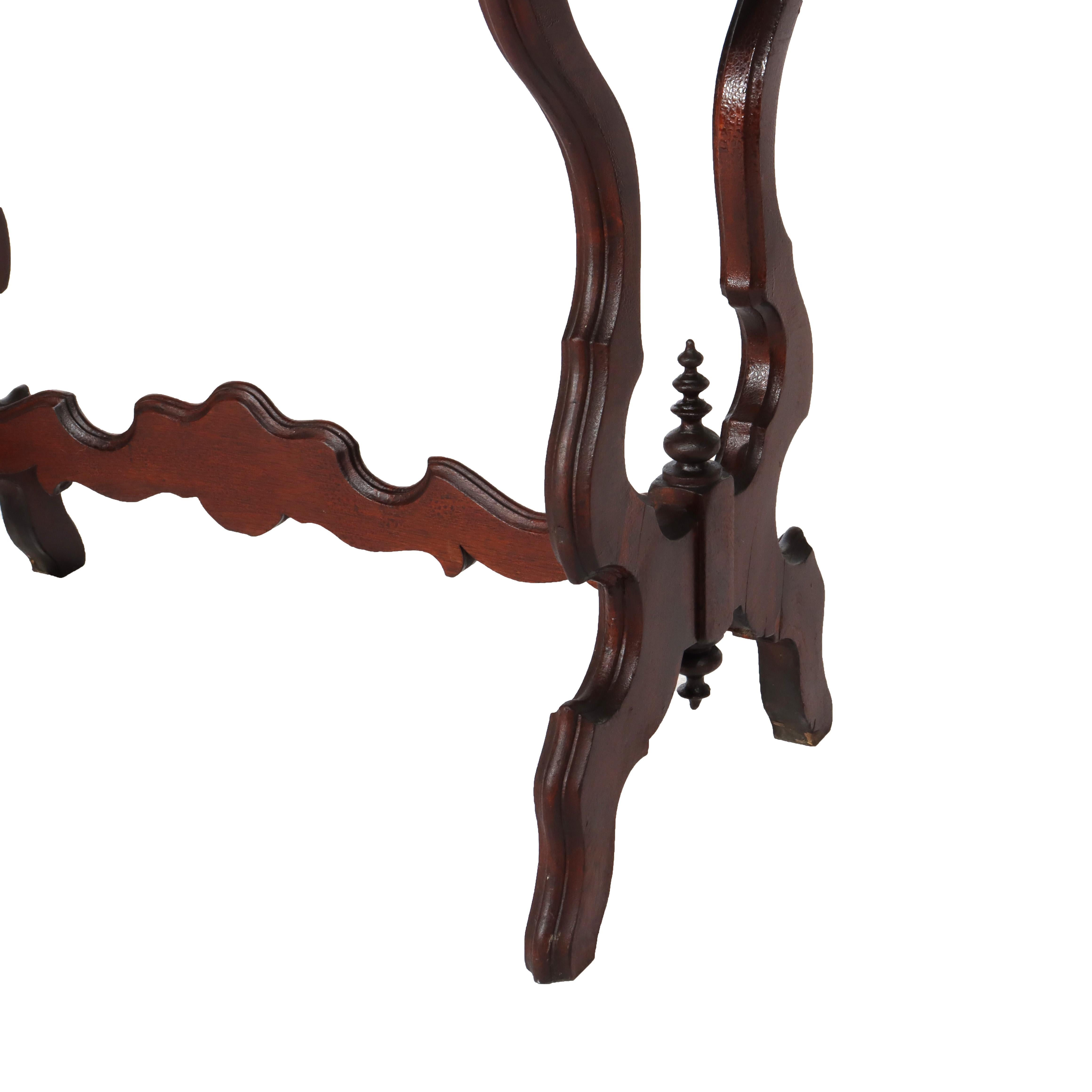 Antiguo escritorio victoriano de nogal con frente abatible C1880 siglo XIX en venta