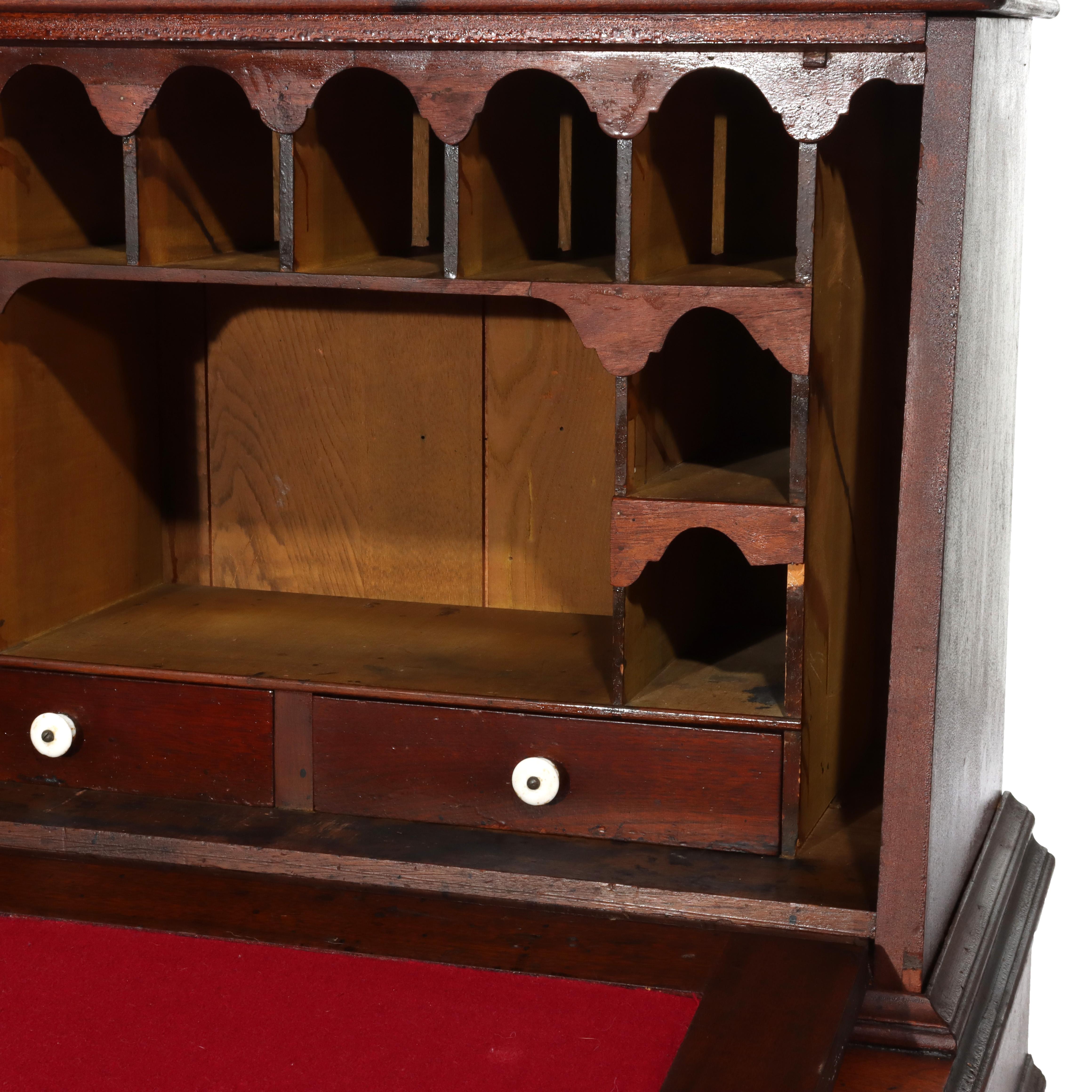 Antiguo escritorio victoriano de nogal con frente abatible C1880 en venta 1