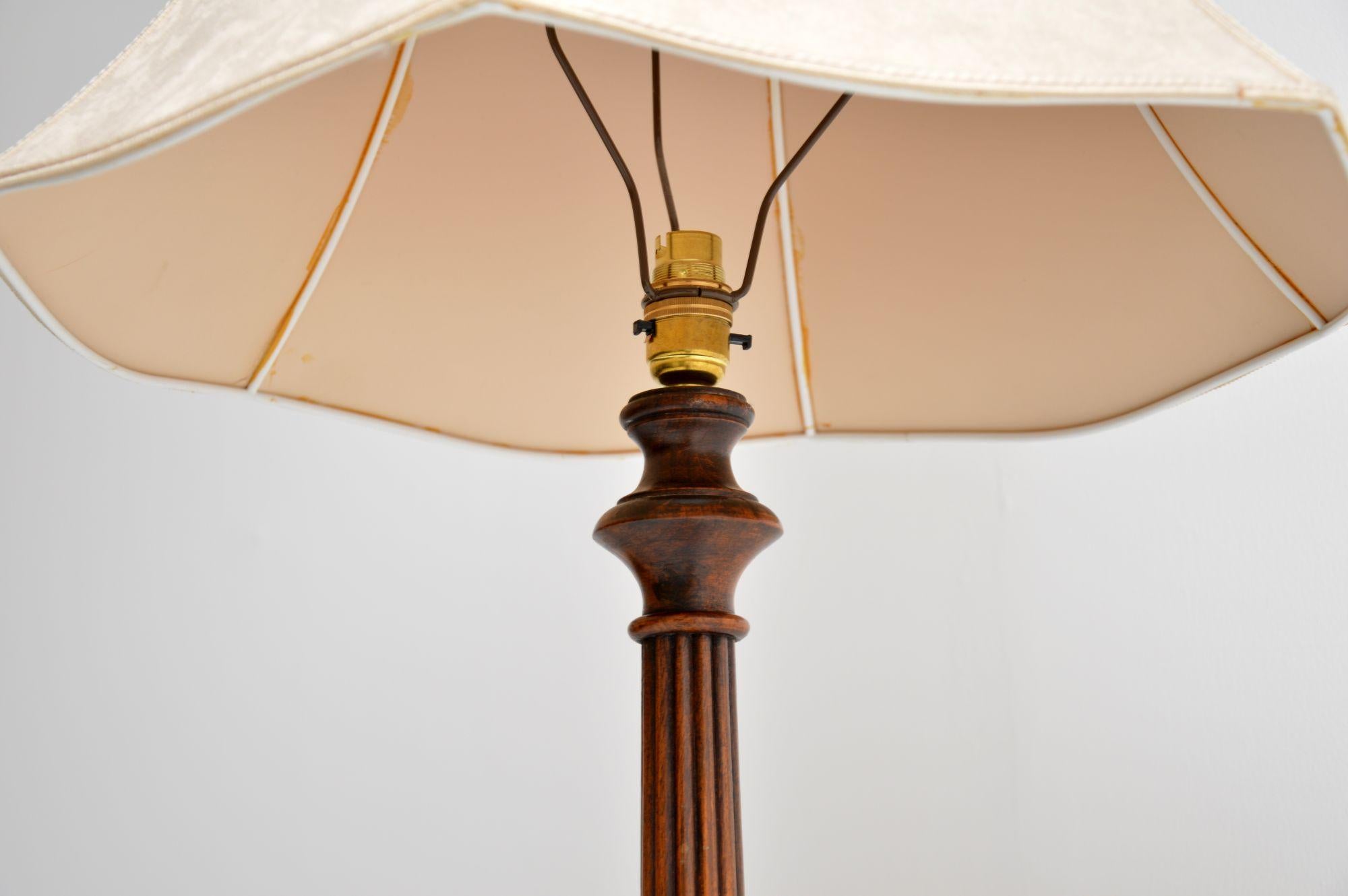Antique Victorian Walnut Floor Lamp 1