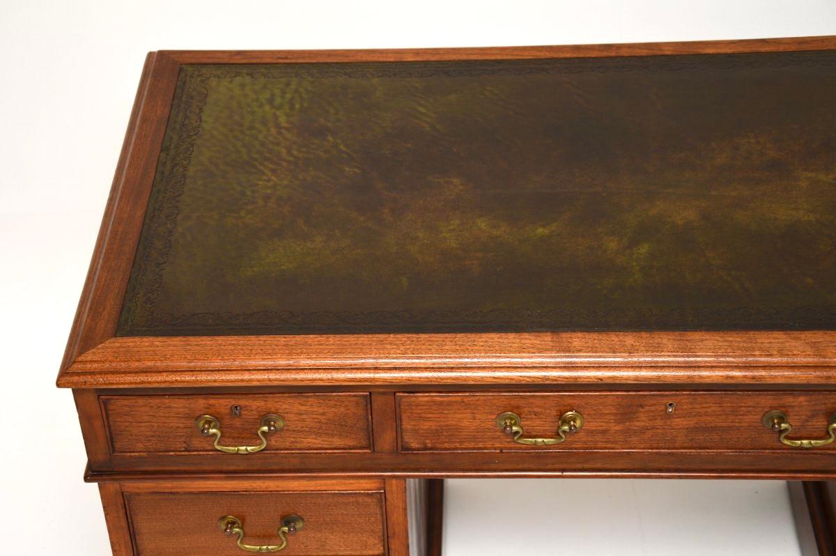 Antique Victorian Walnut Leather Top Pedestal Desk For Sale 1