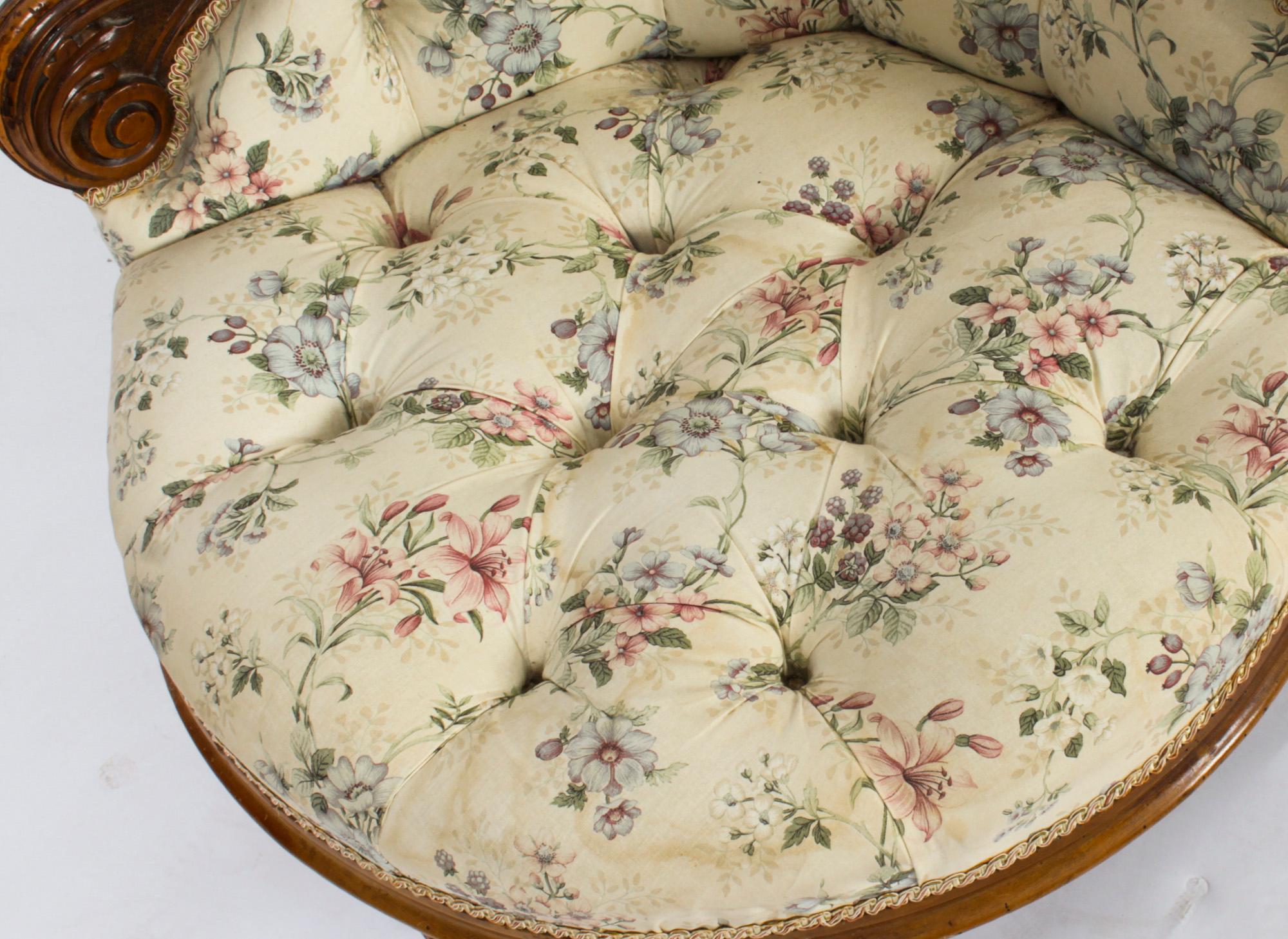 Antique Victorian Walnut Love Seat Conversation Settee, 19th Century 5
