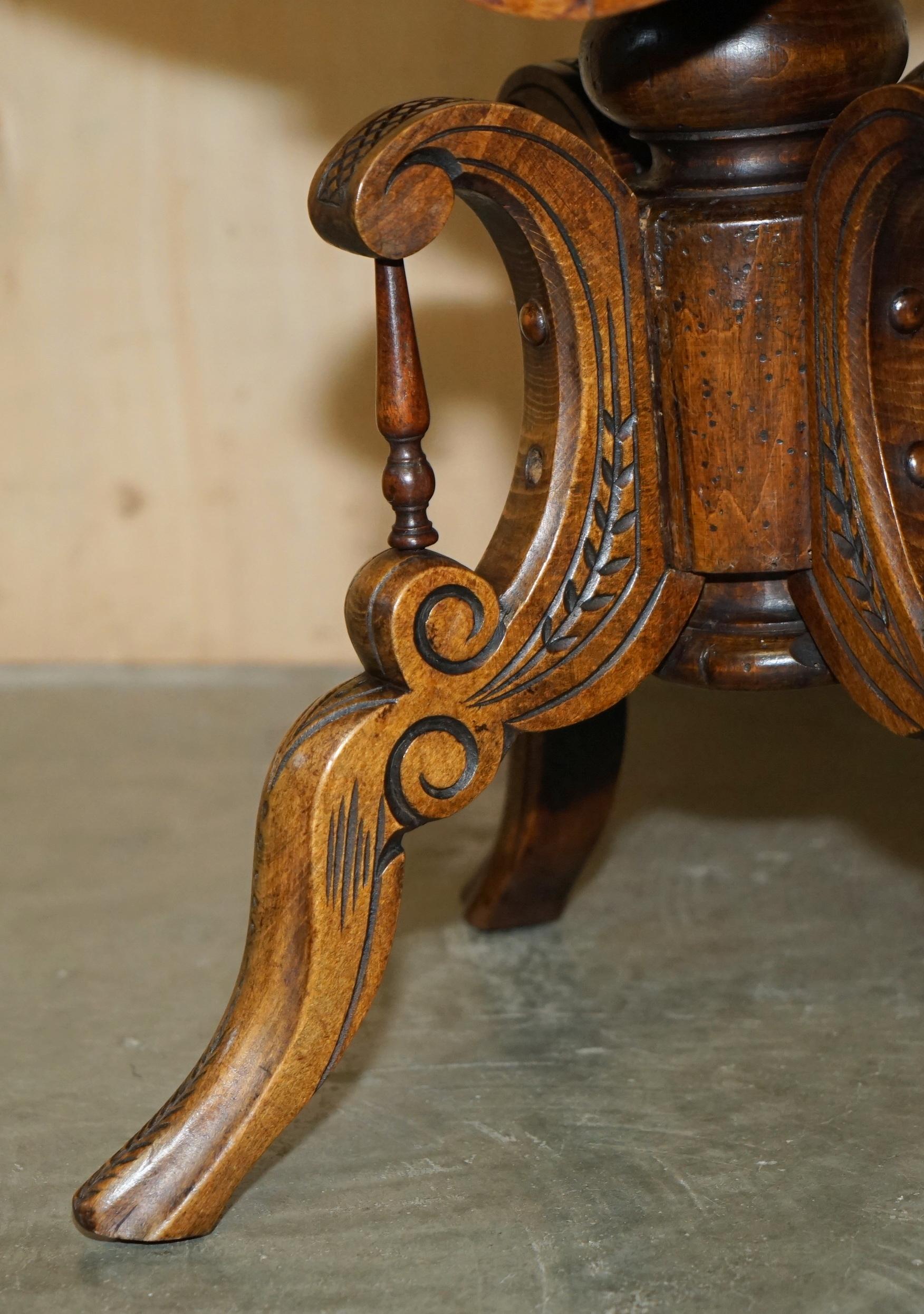 ANTIQUE ViCTORIAN WALNUT MUSIC DRESSING TABLE STOOL DECORATIVE BASE CURved SEAT im Angebot 2
