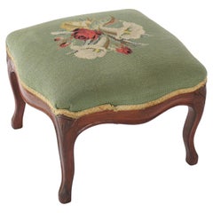 Tabouret victorien ancien en noyer et point d'aiguille Circa 1890