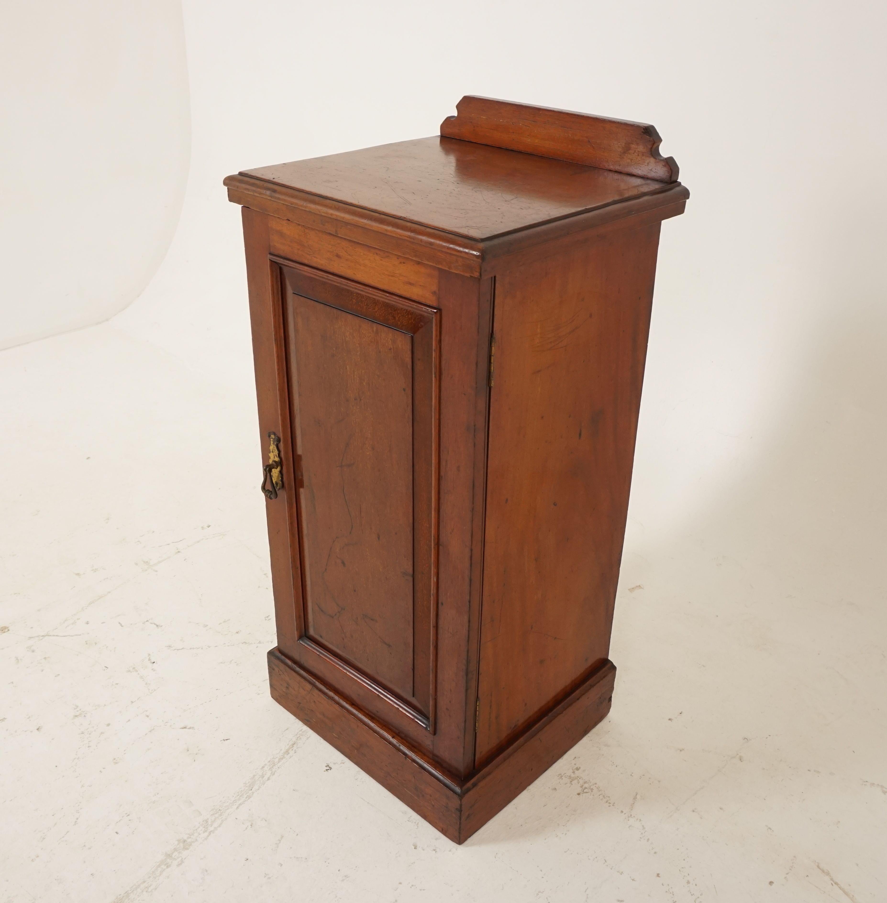 Hand-Crafted Antique Victorian Walnut Nightstand, Bedside, Lamp Table, Scotland 1890, B2100
