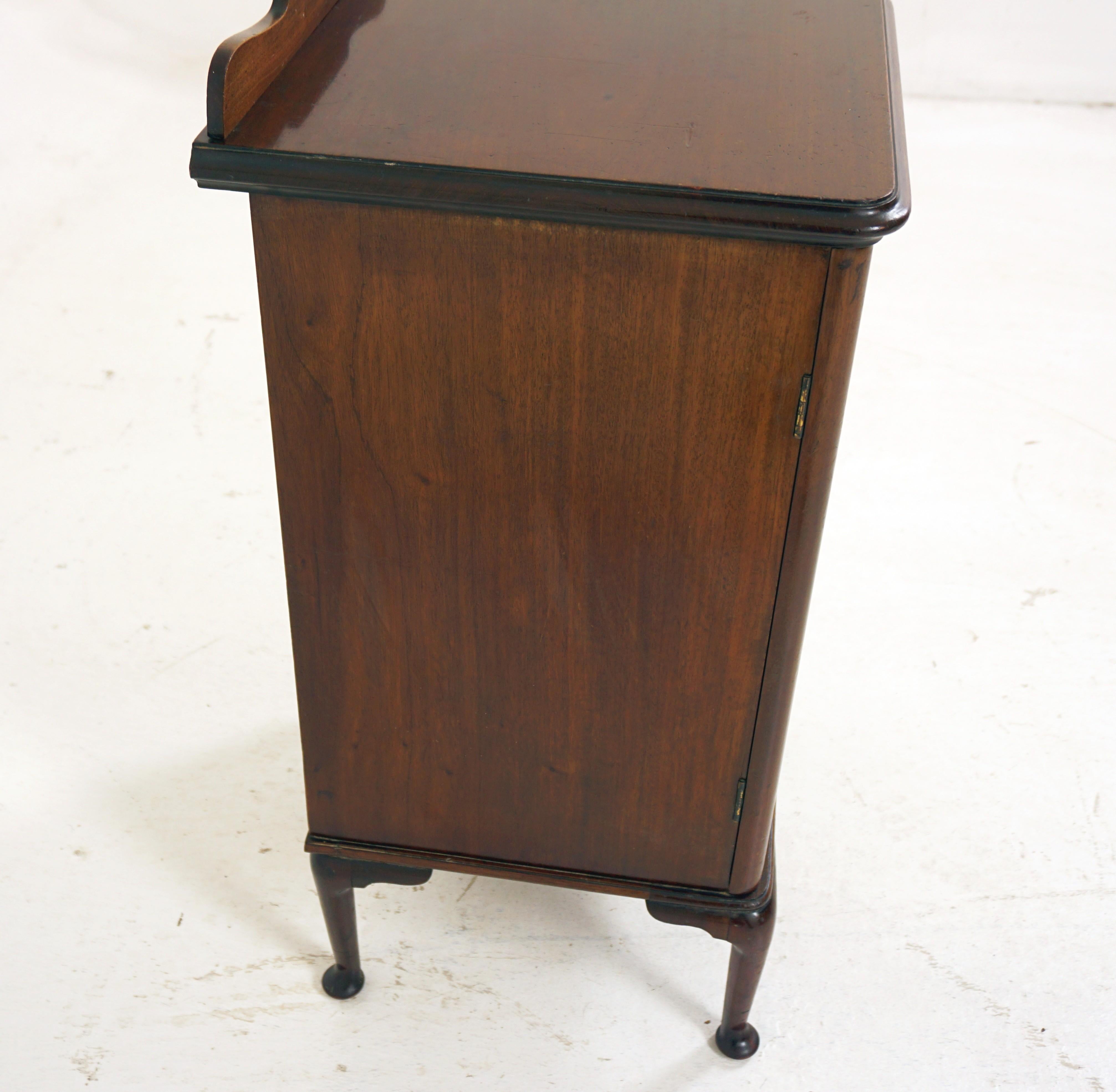 Antique Victorian Walnut Nightstand, Bedside, Lamp Table, Scotland 1900, H059 For Sale 4