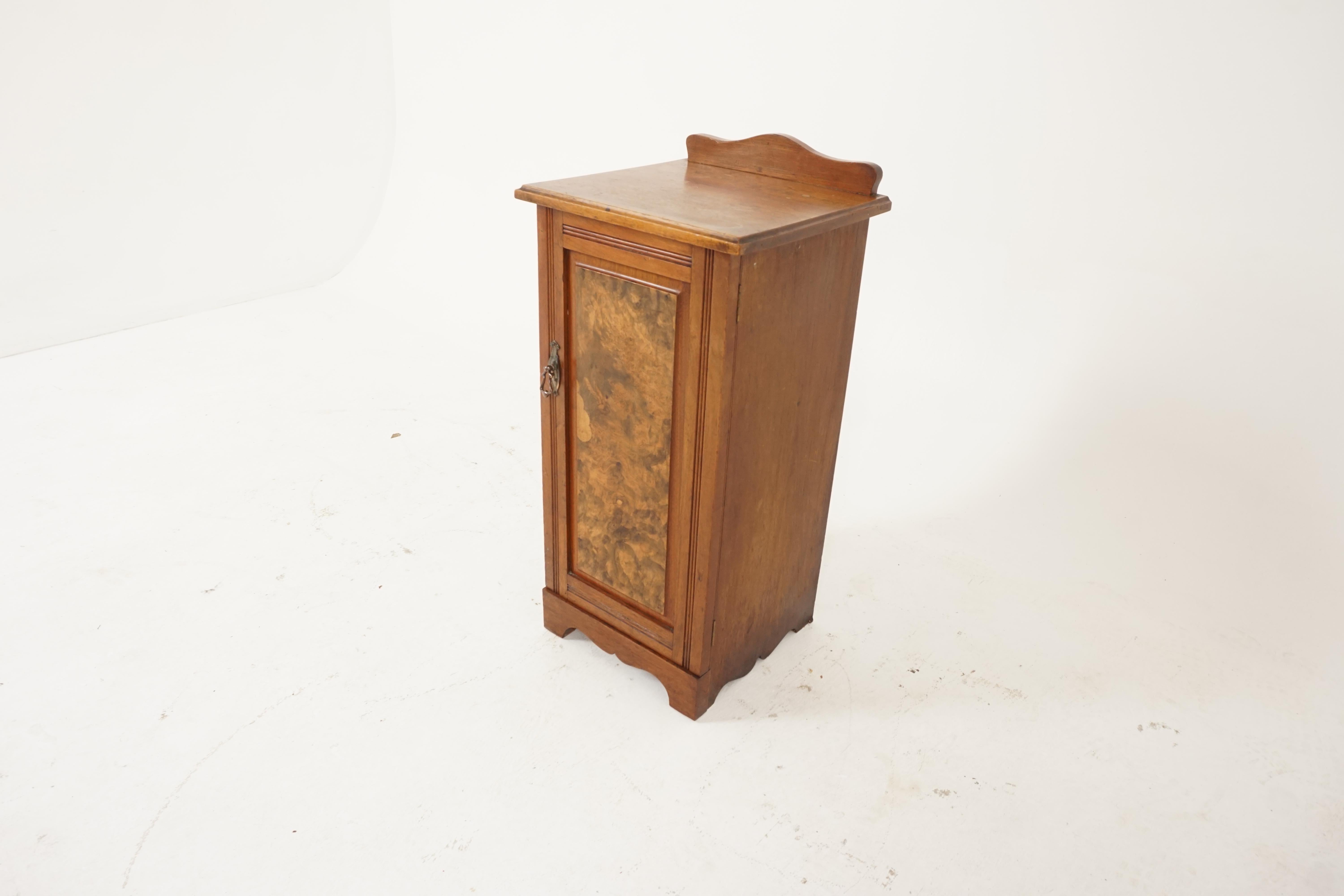 Hand-Crafted Antique Victorian Walnut Nightstand, End Table, Lamp Table, Scotland 1890, B2240