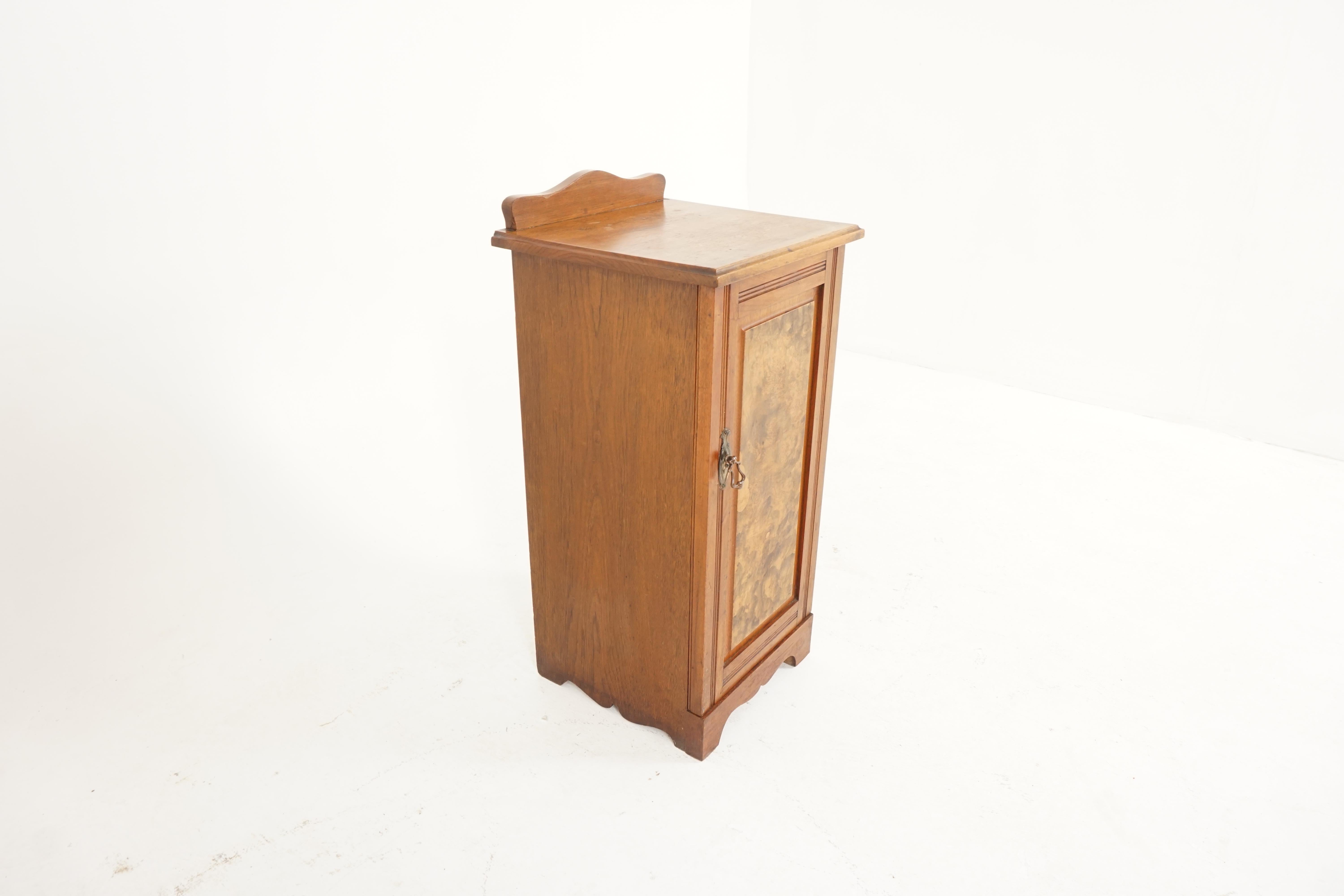 Antique Victorian Walnut Nightstand, End Table, Lamp Table, Scotland 1890, B2240 In Good Condition In Vancouver, BC