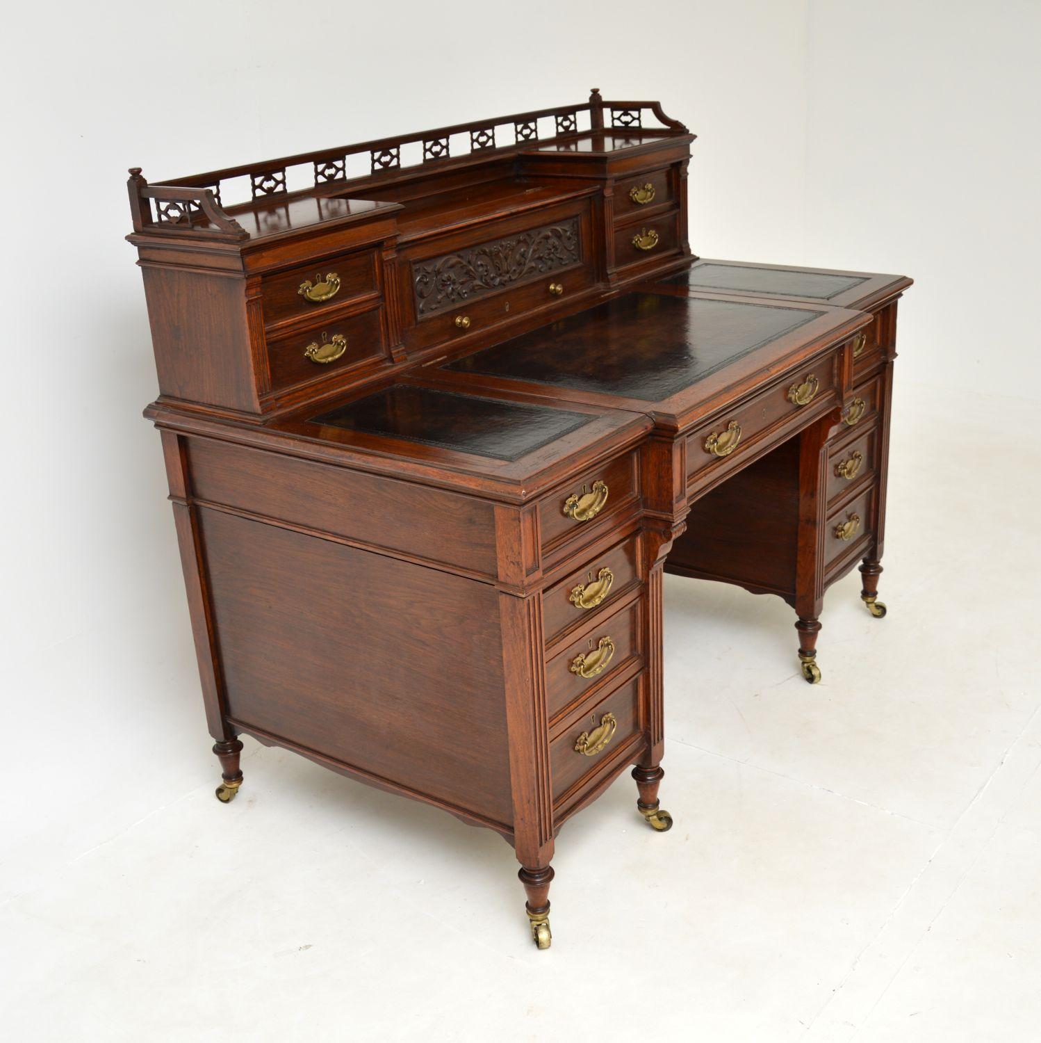 Antique Victorian Walnut Pedestal Desk by James Shoolbred For Sale at