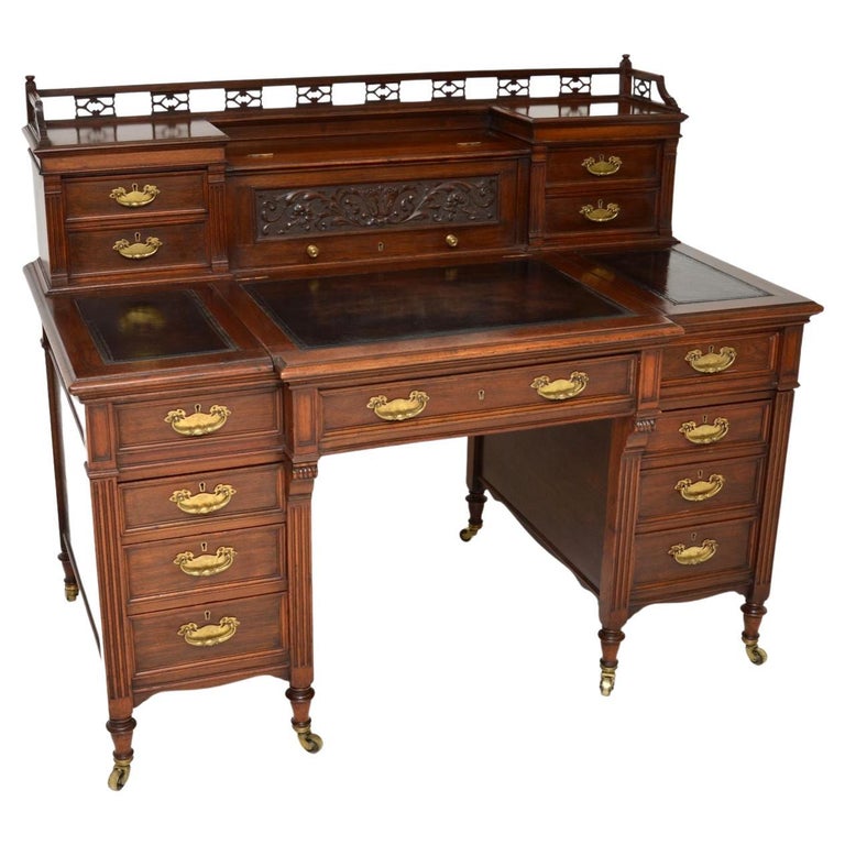 Antique Victorian Walnut Pedestal Desk by James Shoolbred For Sale at