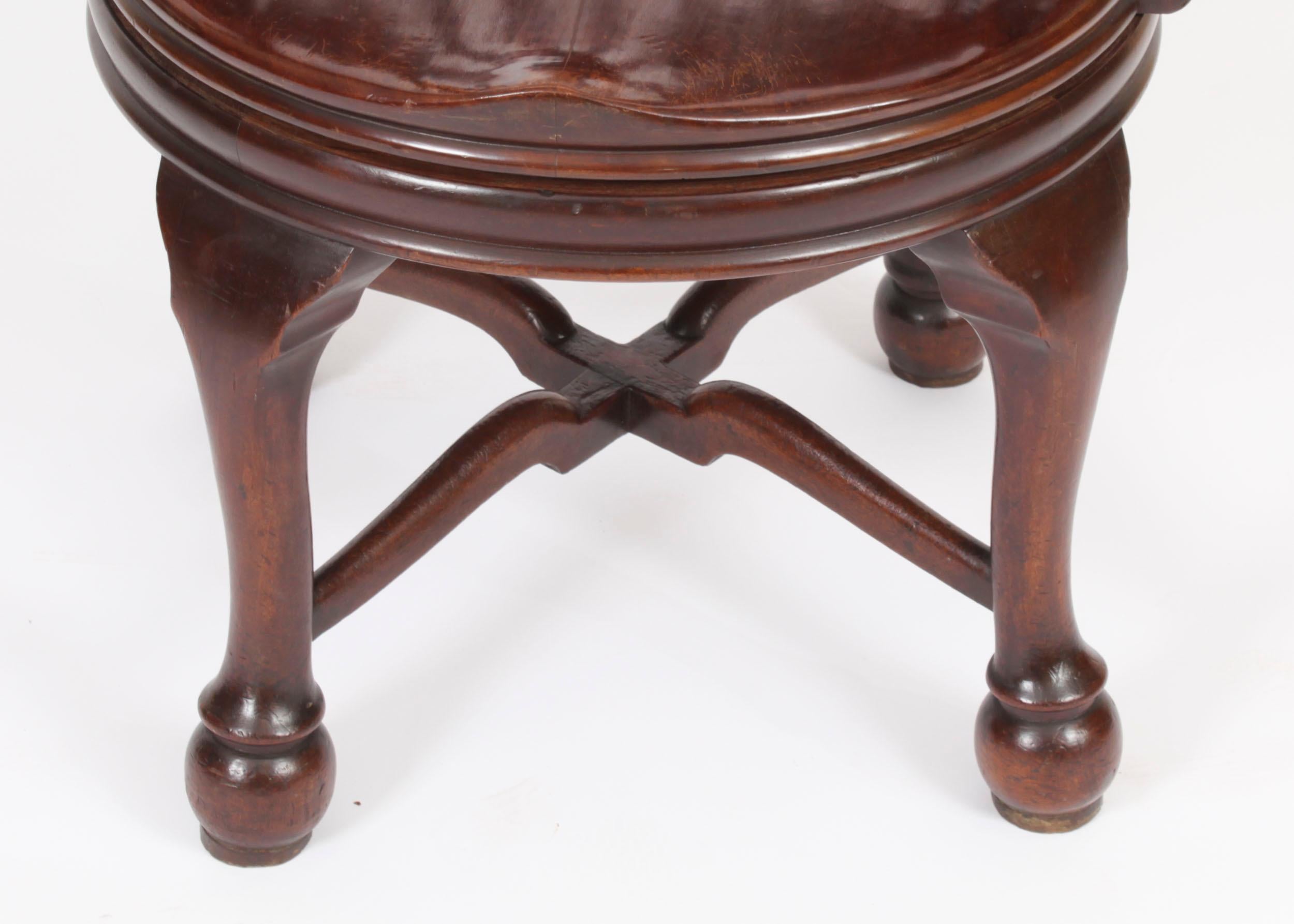 Late 19th Century Antique Victorian Walnut Revolving Desk Chair c.1880 19th Century For Sale