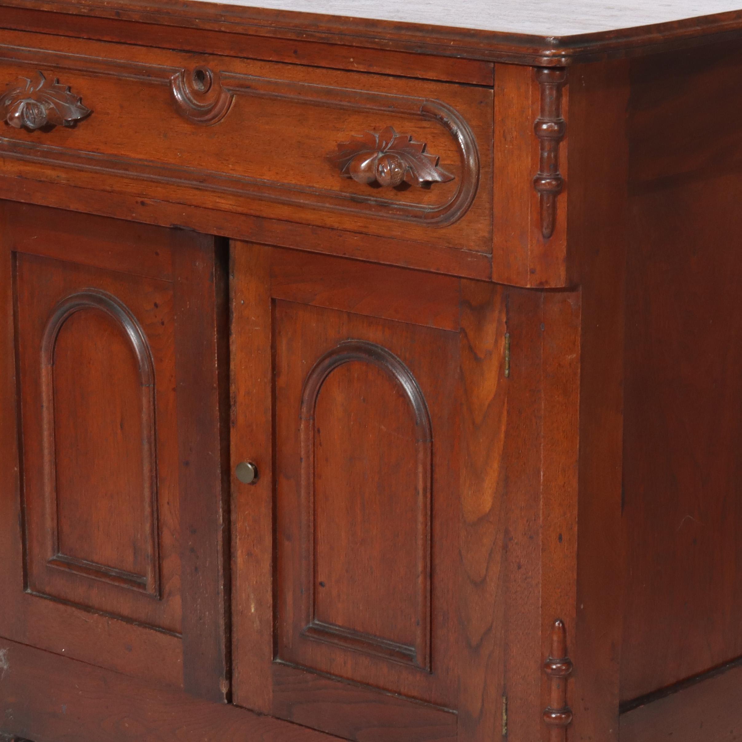 Antiker viktorianischer Nussbaum-Waschtisch mit einer Schublade, Aufkantung und geschnitzten Griffen C1890
Maße - 36,5 