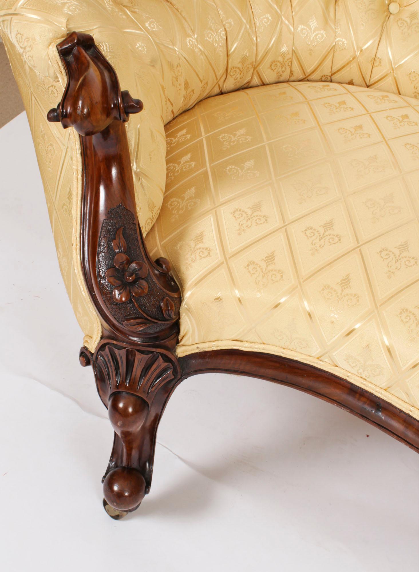 Antique Victorian Walnut Sofa Chaise Longue Settee 19th Century en vente 6