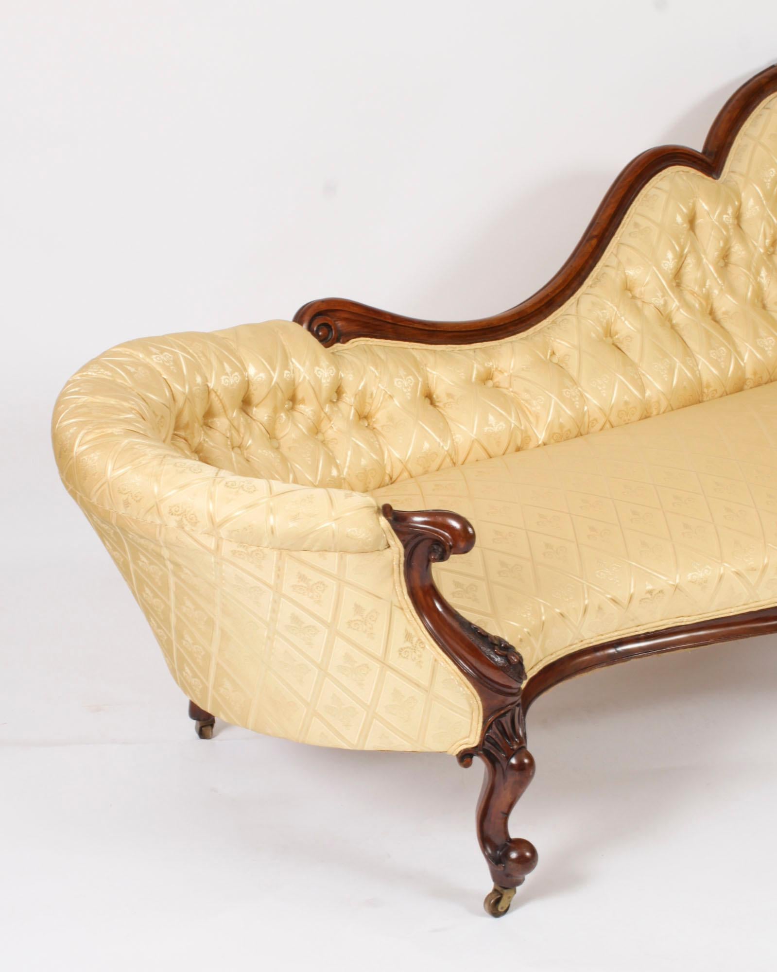 Antique Victorian Walnut Sofa Chaise Longue Settee 19th Century en vente 9