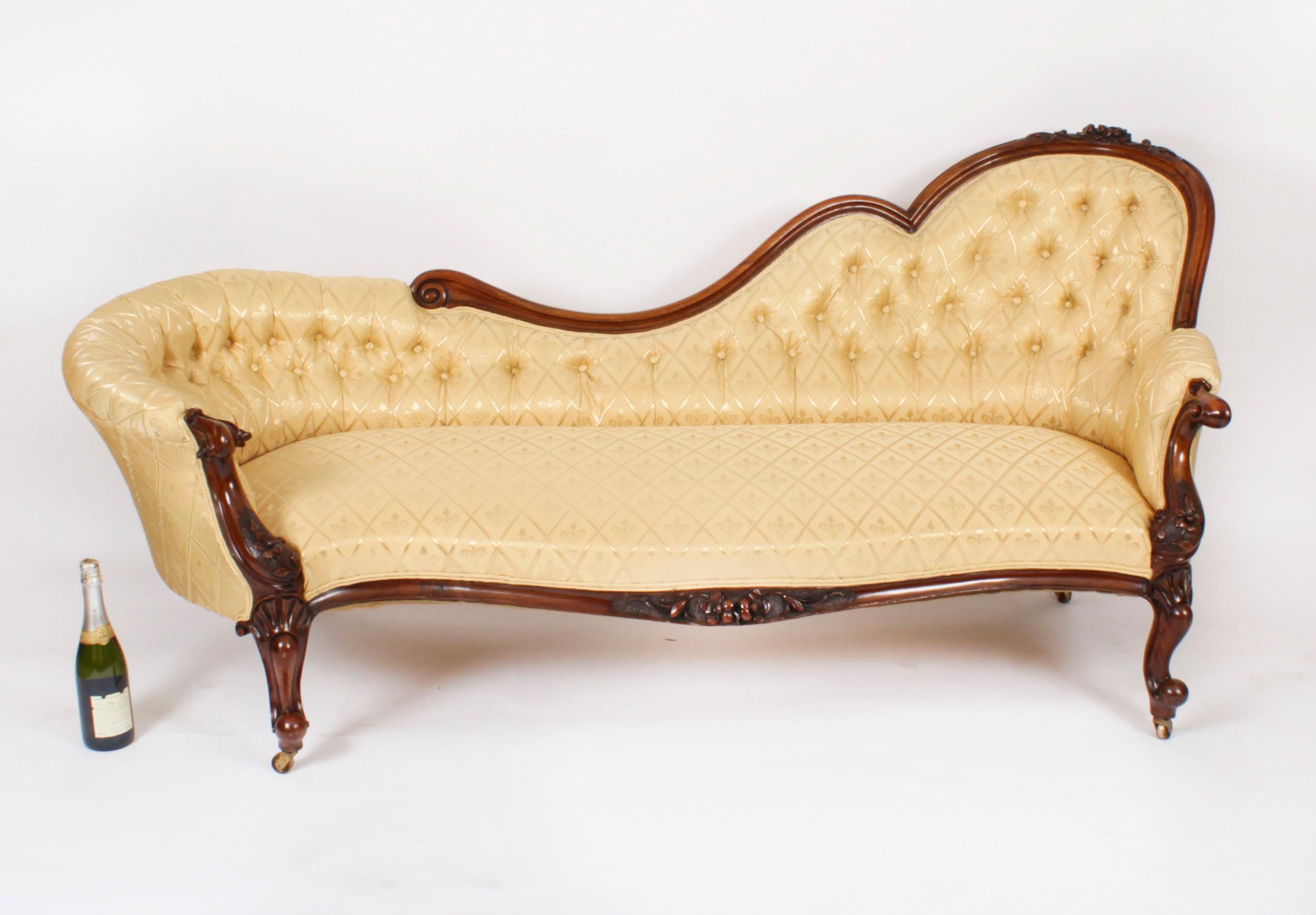 Antique Victorian Walnut Sofa Chaise Longue Settee 19th Century en vente 12