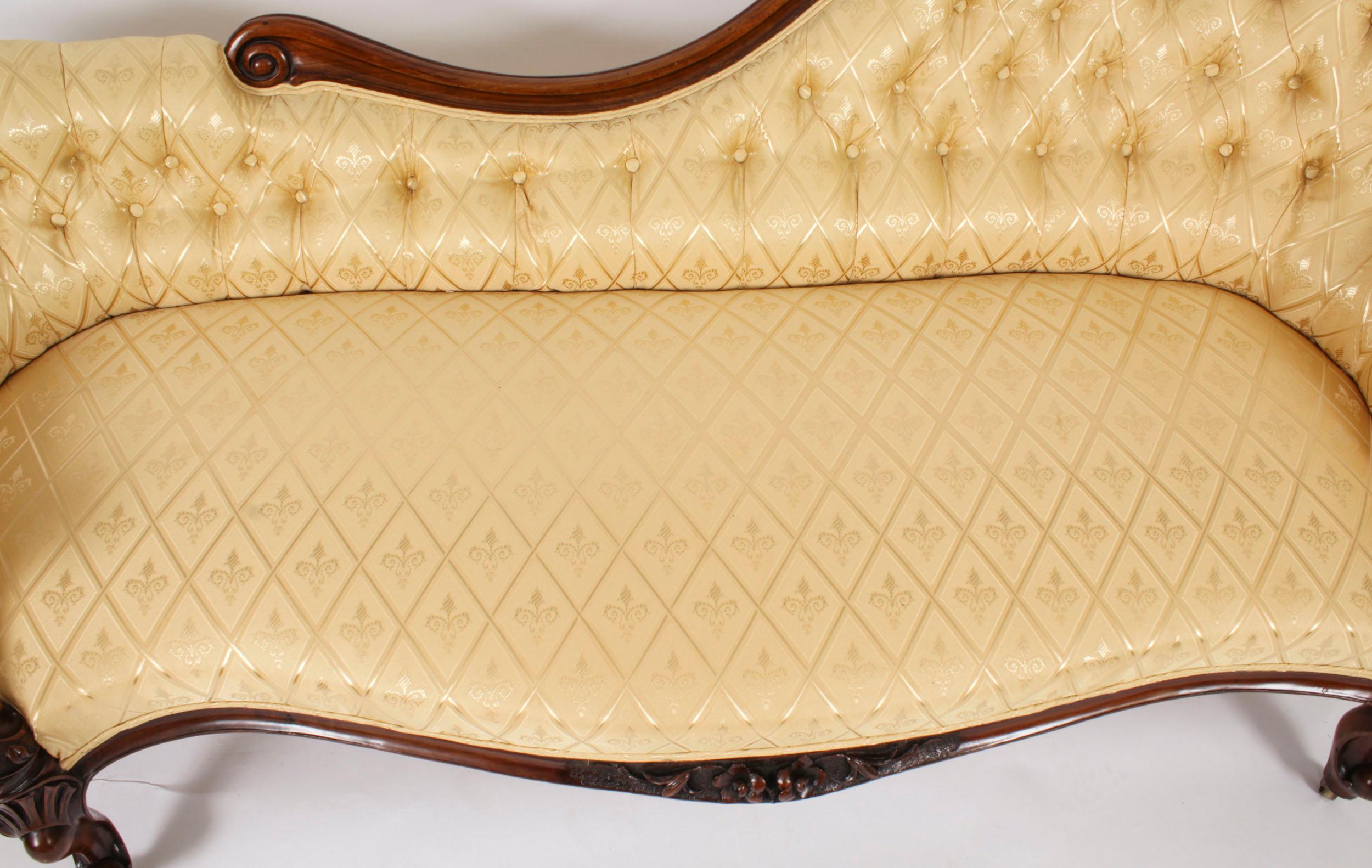 Antique Victorian Walnut Sofa Chaise Longue Settee 19th Century en vente 1
