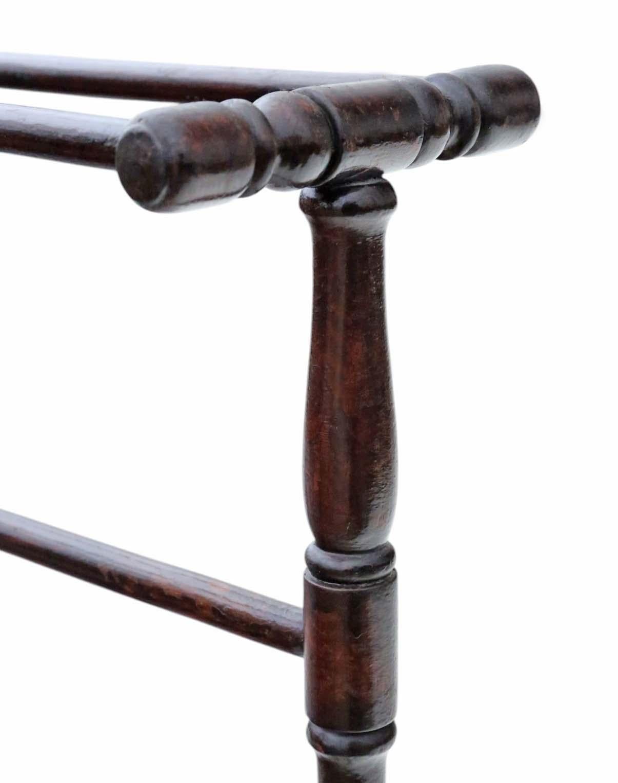 Early 20th Century Antique Victorian walnut Towel Rail Stand - C1900