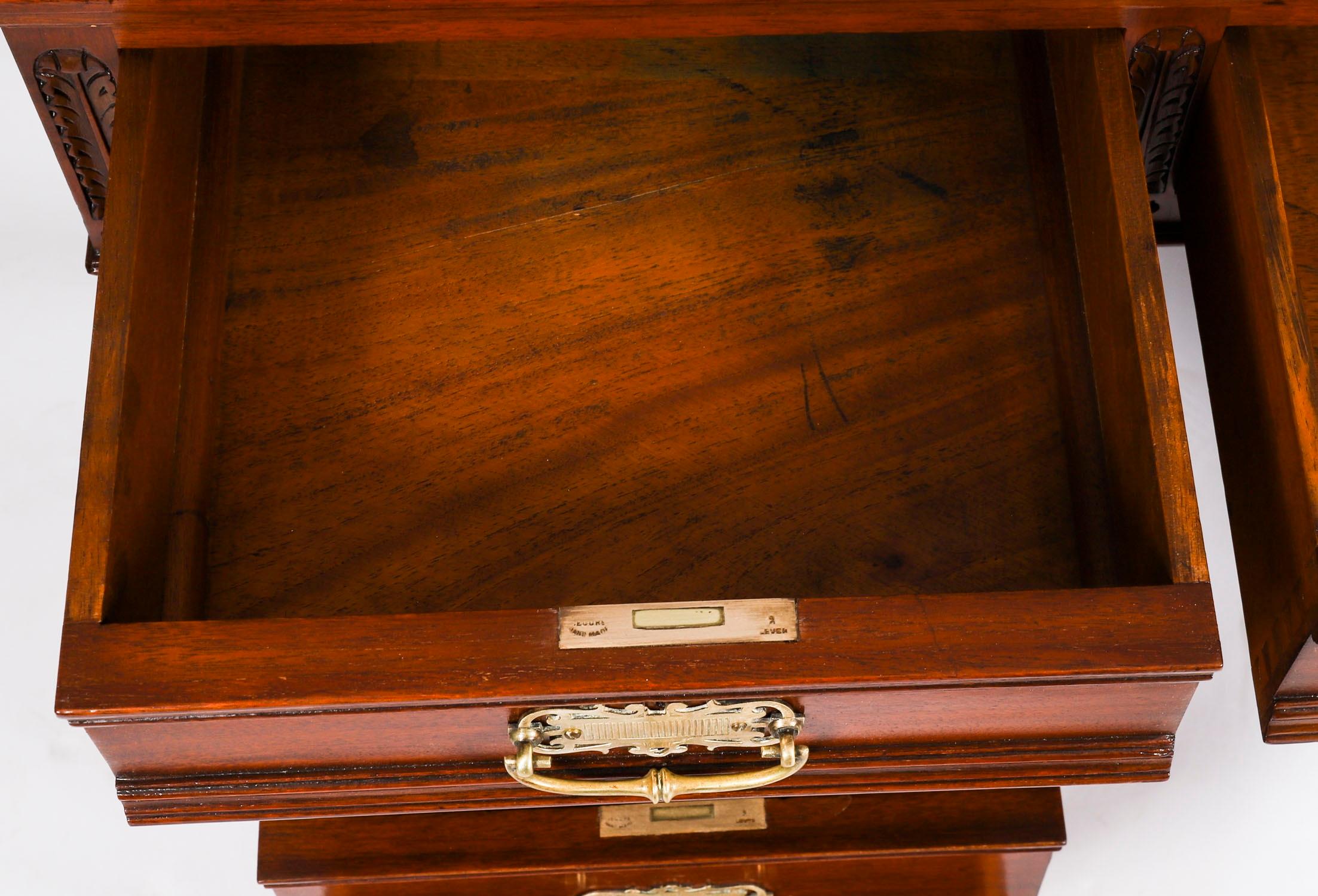 Ancien bureau victorien à deux pieds en noyer 19ème siècle en vente 7