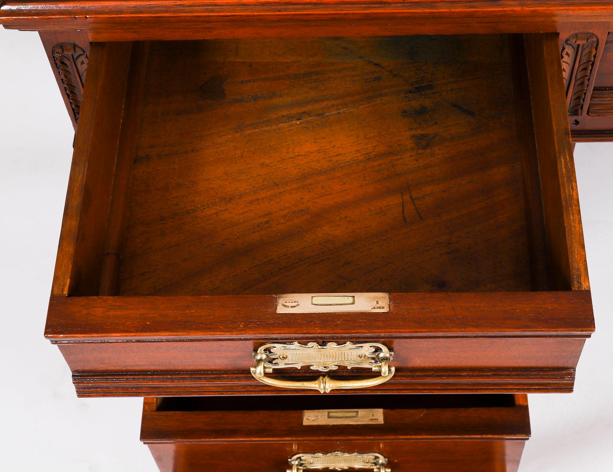 Ancien bureau victorien à deux pieds en noyer 19ème siècle en vente 8