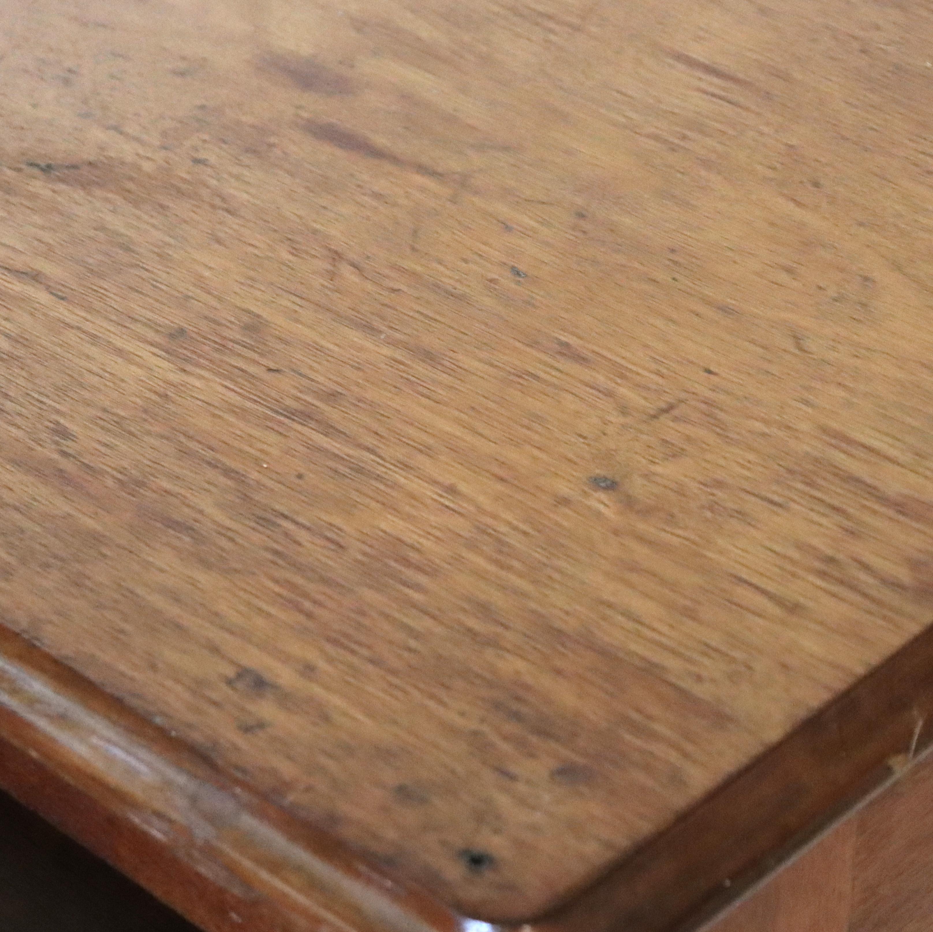 20th Century Antique Victorian Walnut Washstand with Backsplash & Carved Pulls C1900 For Sale