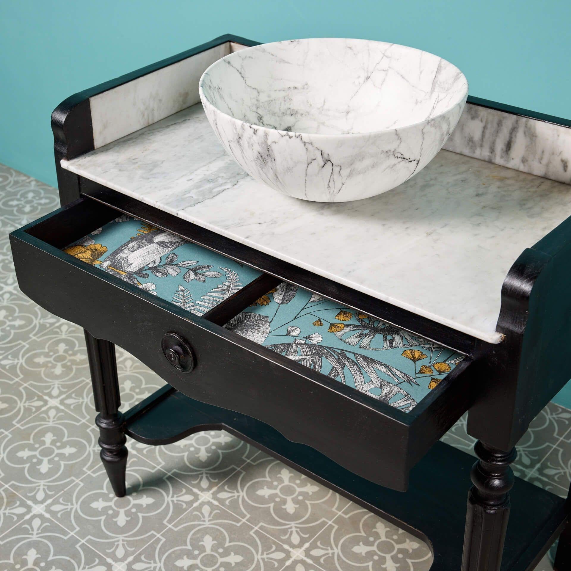 20th Century Antique Victorian Washstand with Carrara Marble and Porcelain Sink For Sale