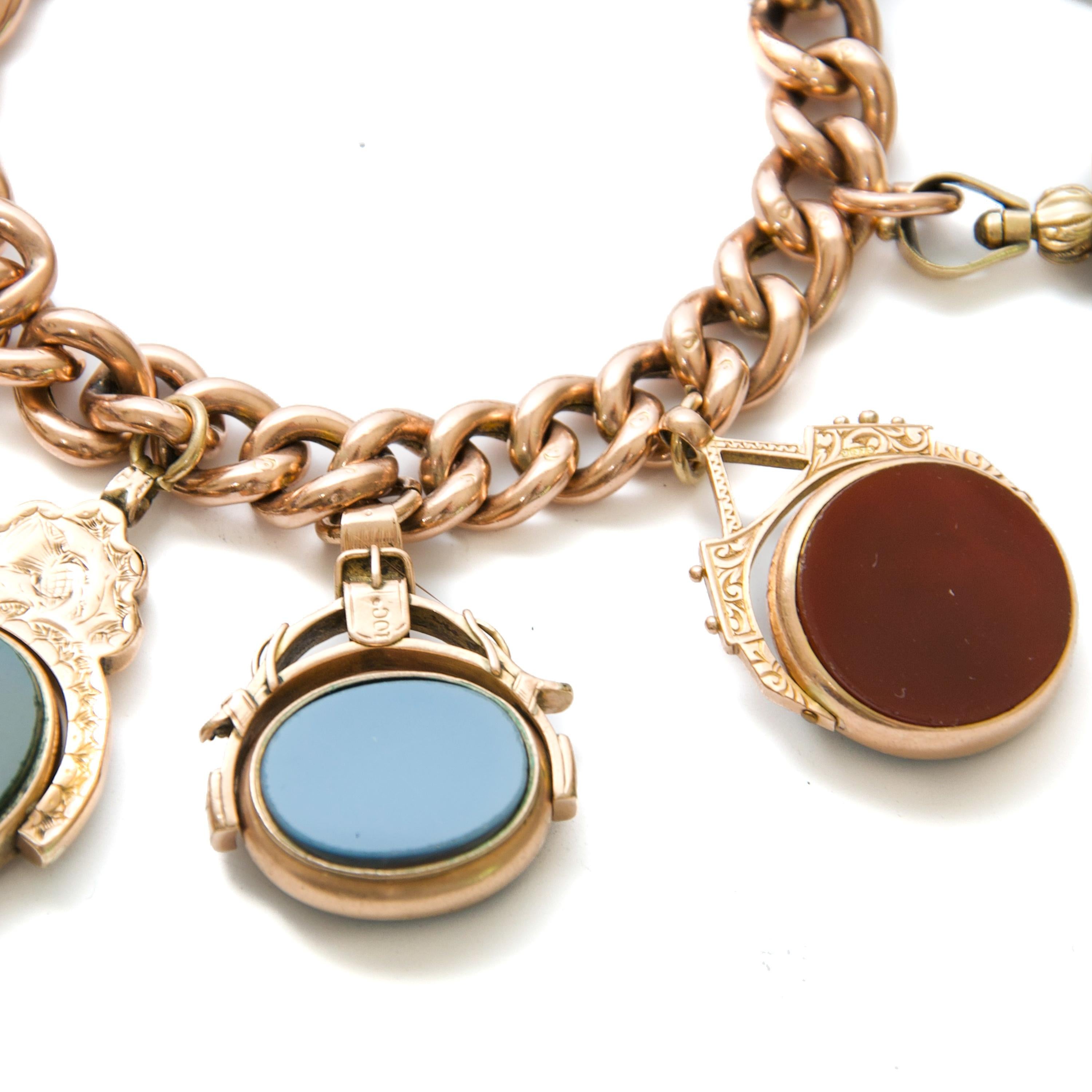Antico orologio con pietre preziose, portachiavi, braccialetto a catena con charme in vendita 2