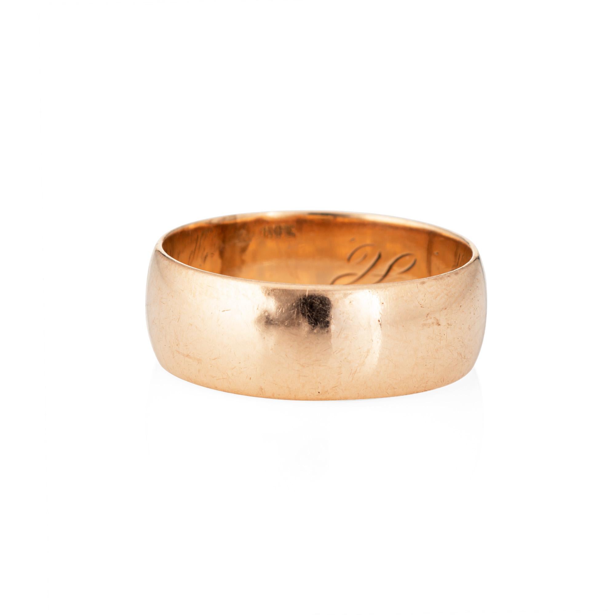 Stylish antique Victorian wedding band (circa 1880s to 1900s), crafted in 18 karat rose gold. 

The sweet ring measures 7mm wide (0.27 inches) with the inner band inscribed 