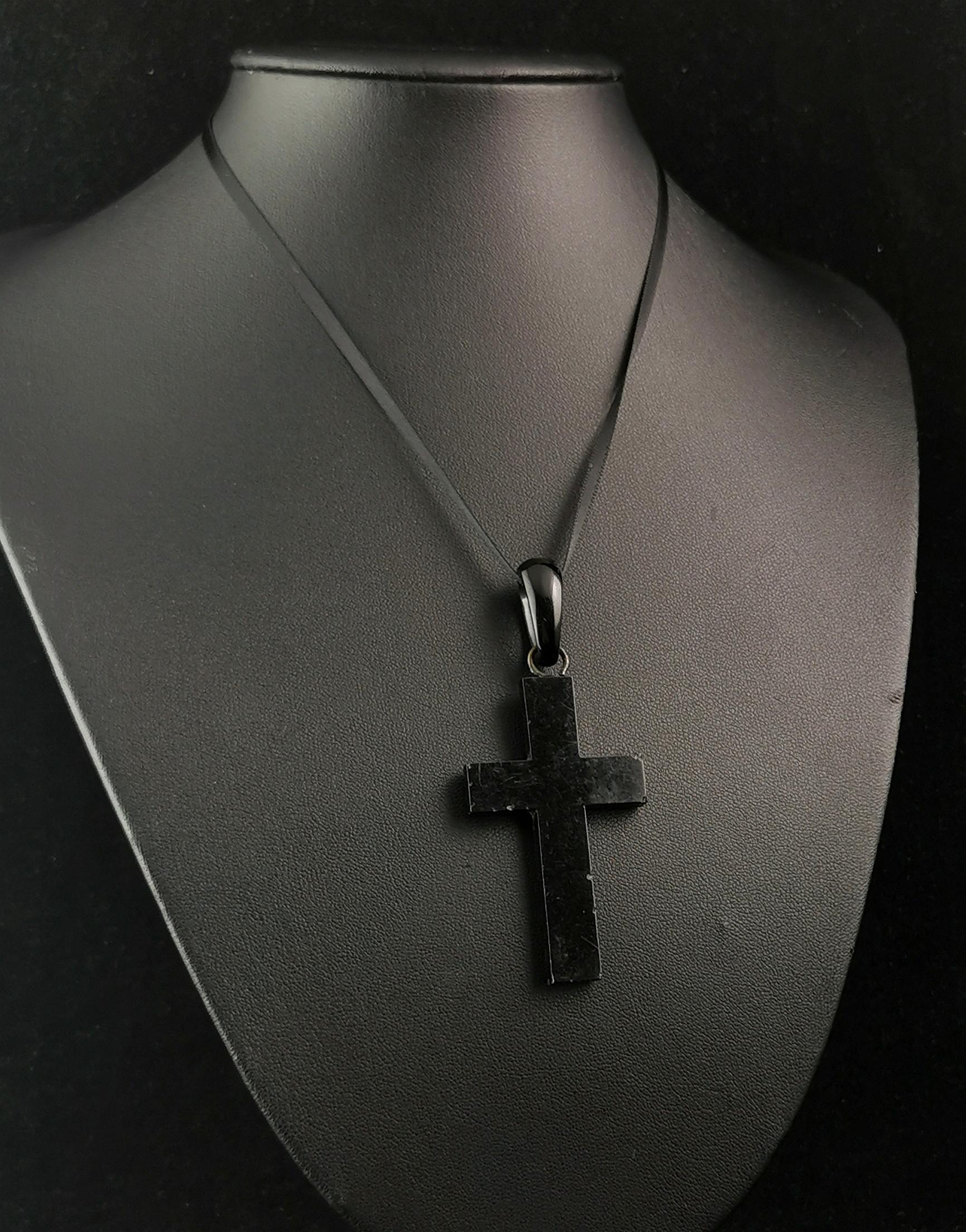 Antique Victorian Whitby Jet Cross pendant, Mourning  3