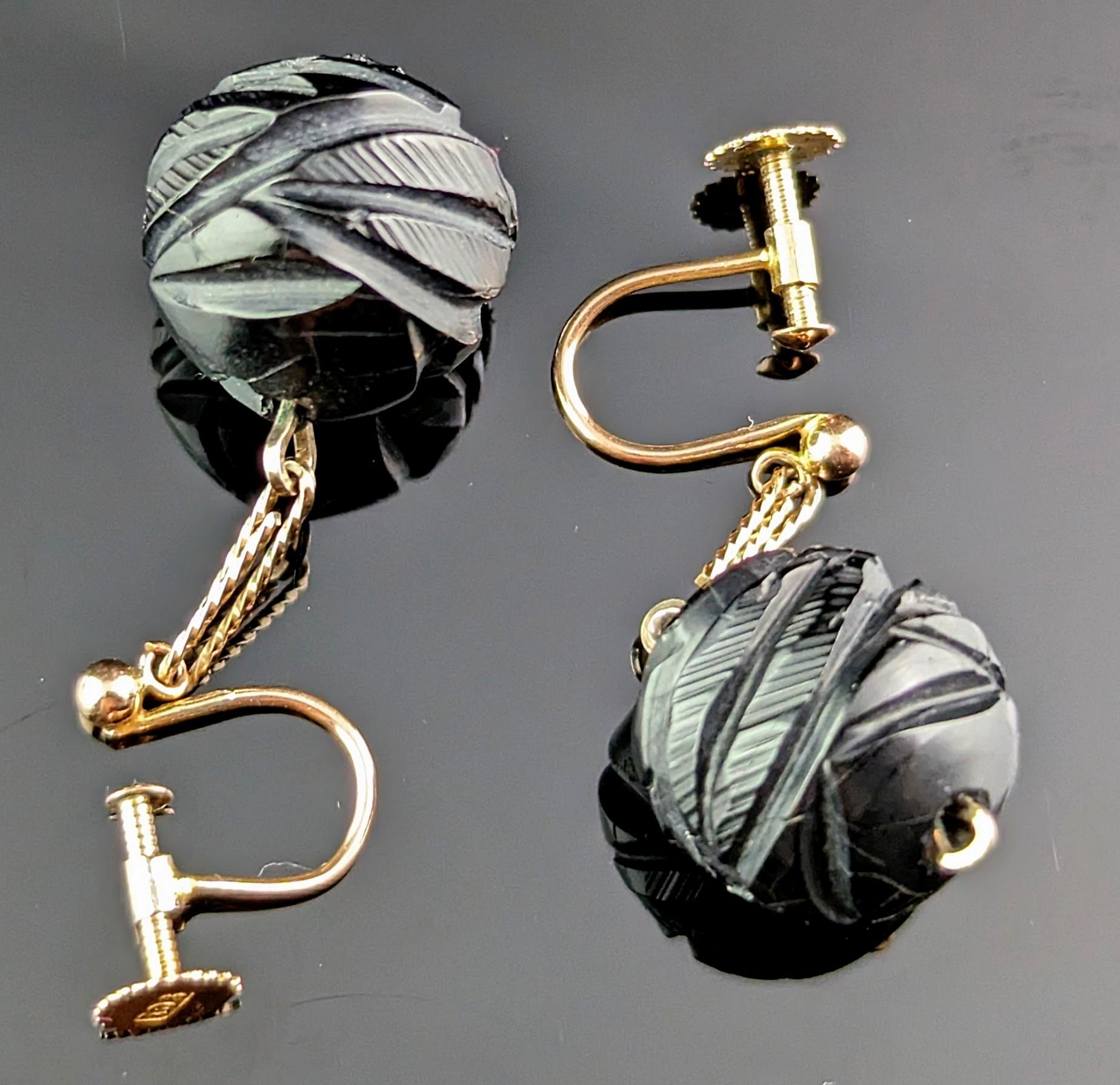 Antique Victorian Whitby Jet Earrings, 9k Gold, Screw Back For Sale 3