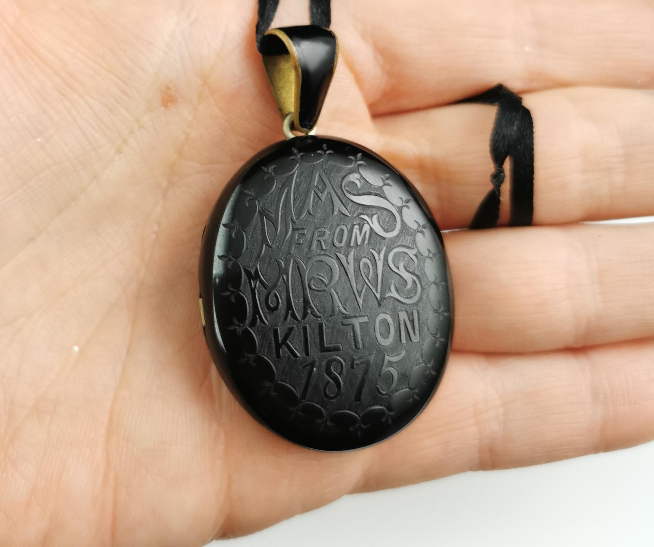 Antique Victorian Whitby Jet mourning locket, Mining  11