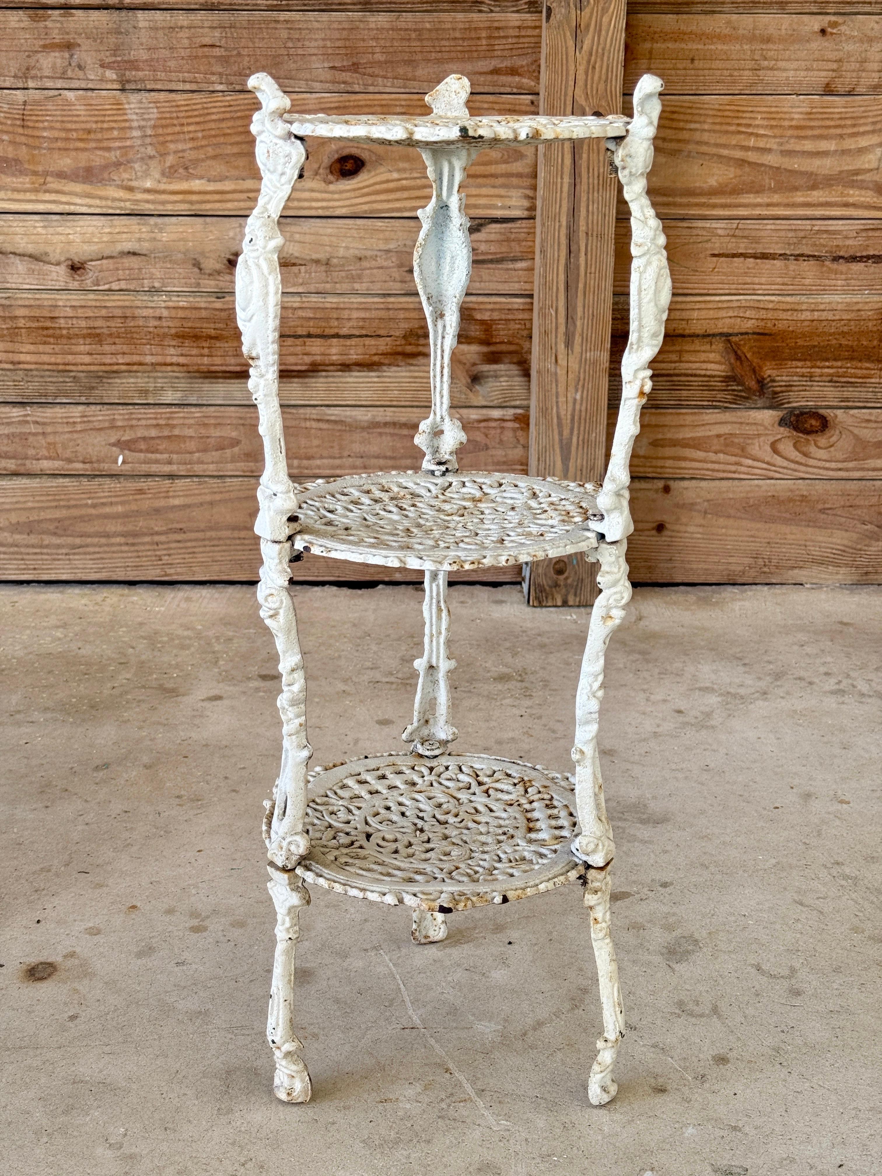 Antique Victorian White Cast Iron Three-Tier Plant Stand or Sellette In Good Condition For Sale In North Fort Myers, FL