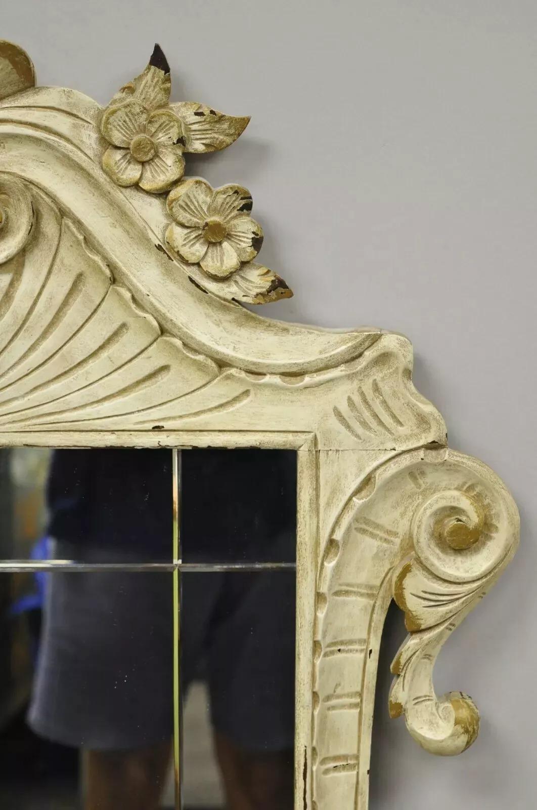 Miroir Ancien miroir mural victorien blanc Shabby Distress peint en rose chic en vente