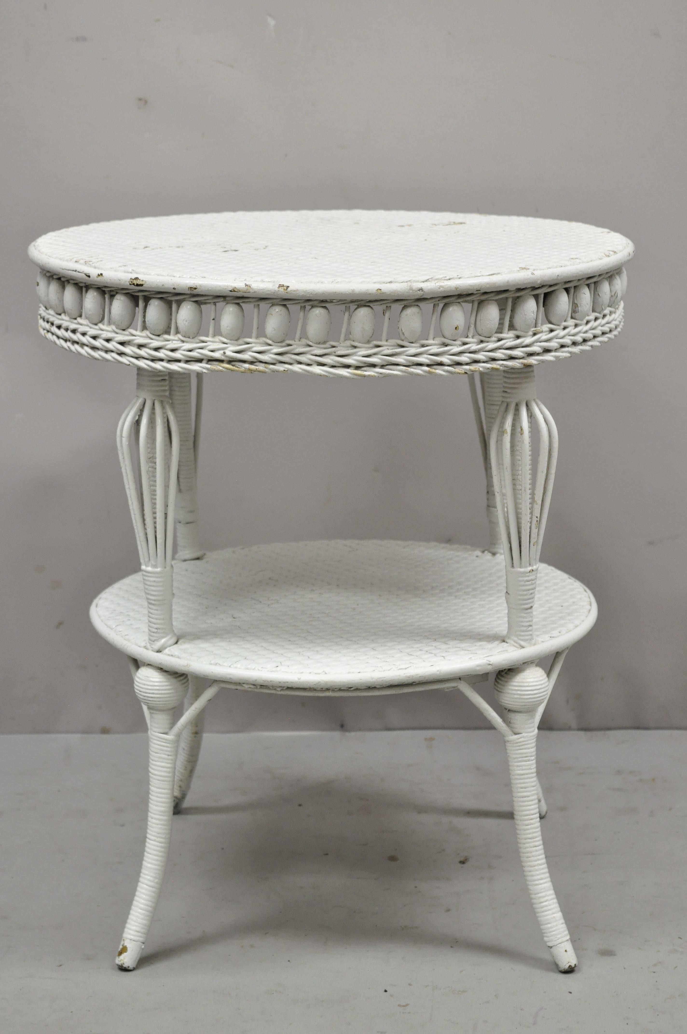 Antique Victorian White Wicker 2 Tier Round Accent Sunroom Parlor Lamp Table 4