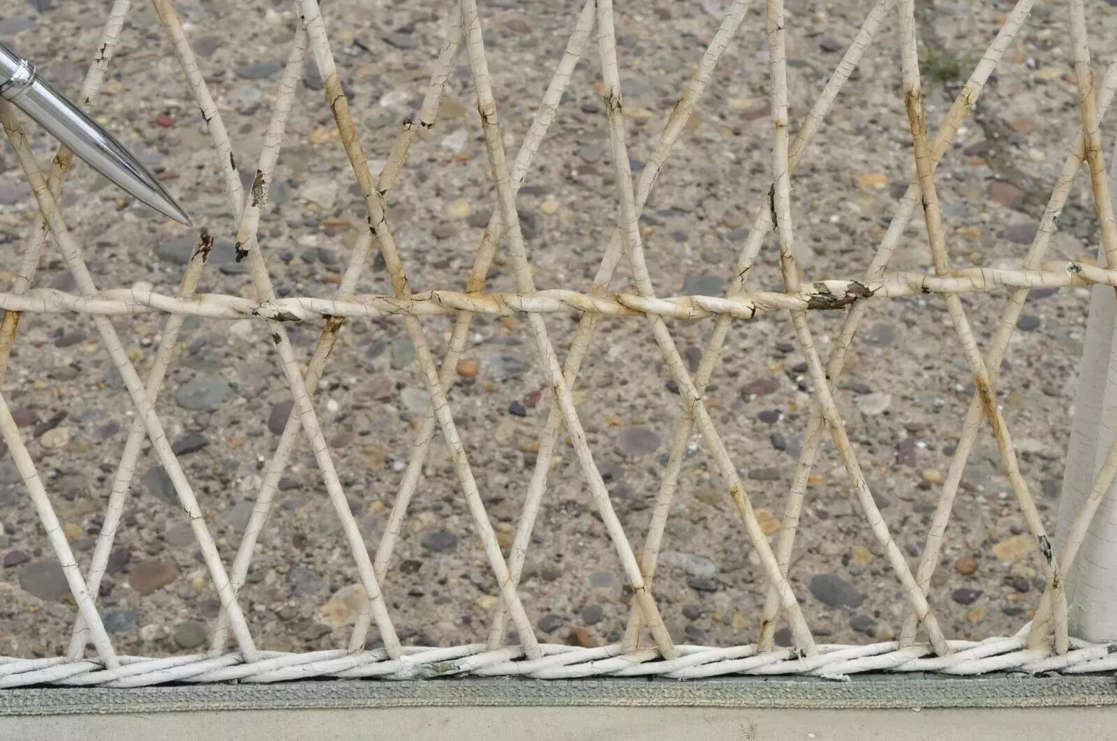 Rattan Antico Vittoriano in vimini e rattan per la stanza del sole Mobili da giardino Divano in vendita