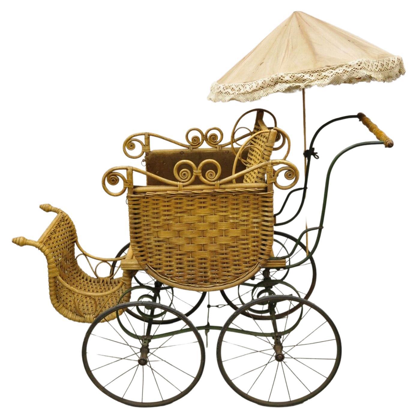 Ancienne chariot de baby Buggy Stroller victorien en osier, grande taille