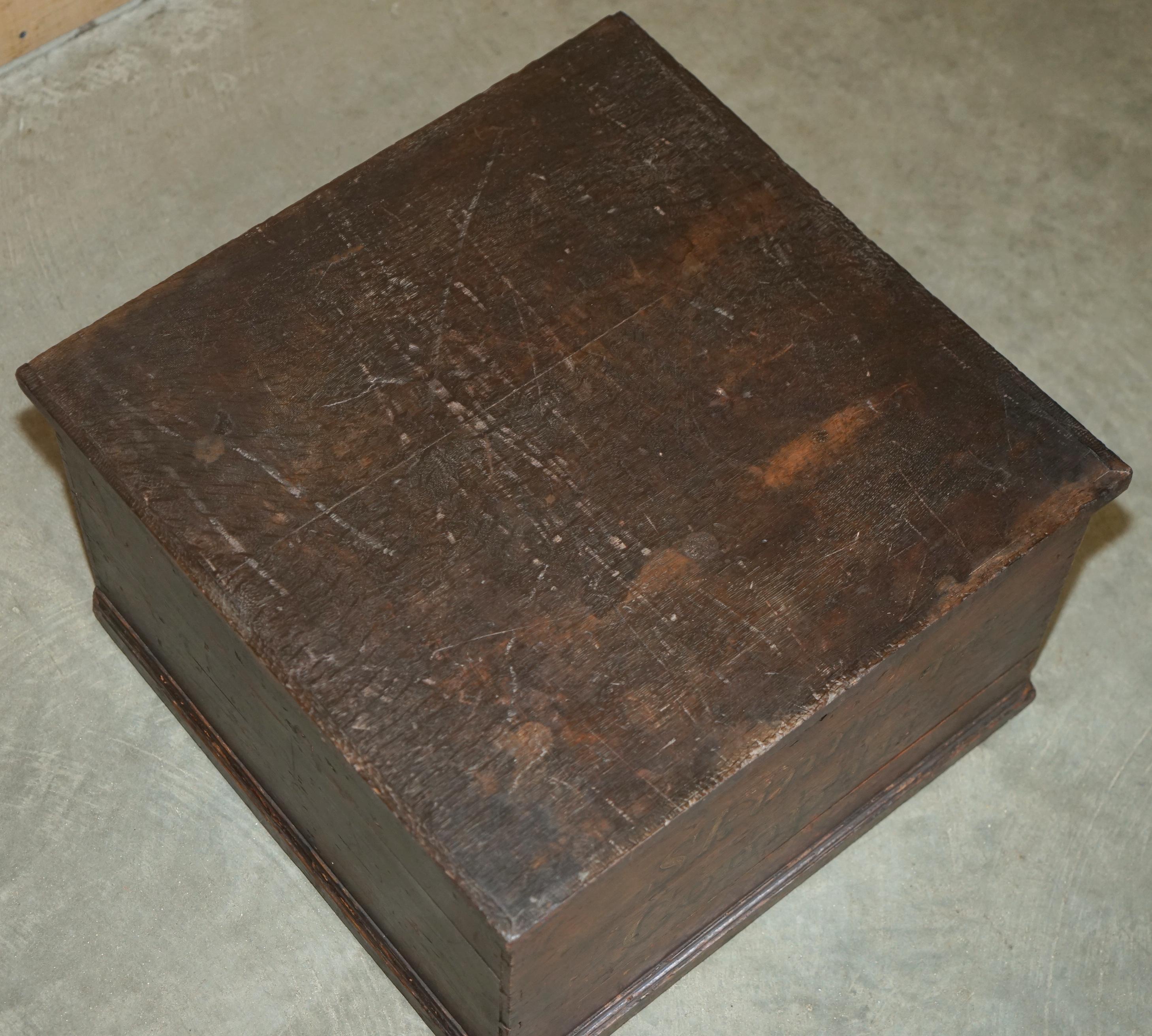 Oak ANTIQUE ViCTORIAN WORSHIPFUL COMPANY OF SKINNERS CAMPAIGN CHEST PART OF A SUITE For Sale
