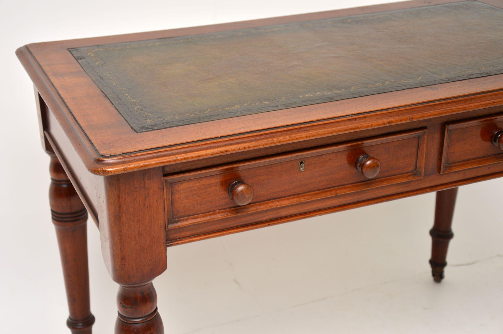 Antique Victorian Writing Table / Desk (Englisch)