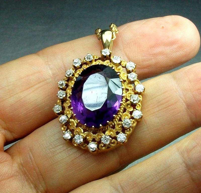 Antique Victorian Yellow Gold and 4.00 Carat Diamonds Amethyst Pendant Necklace For Sale 8