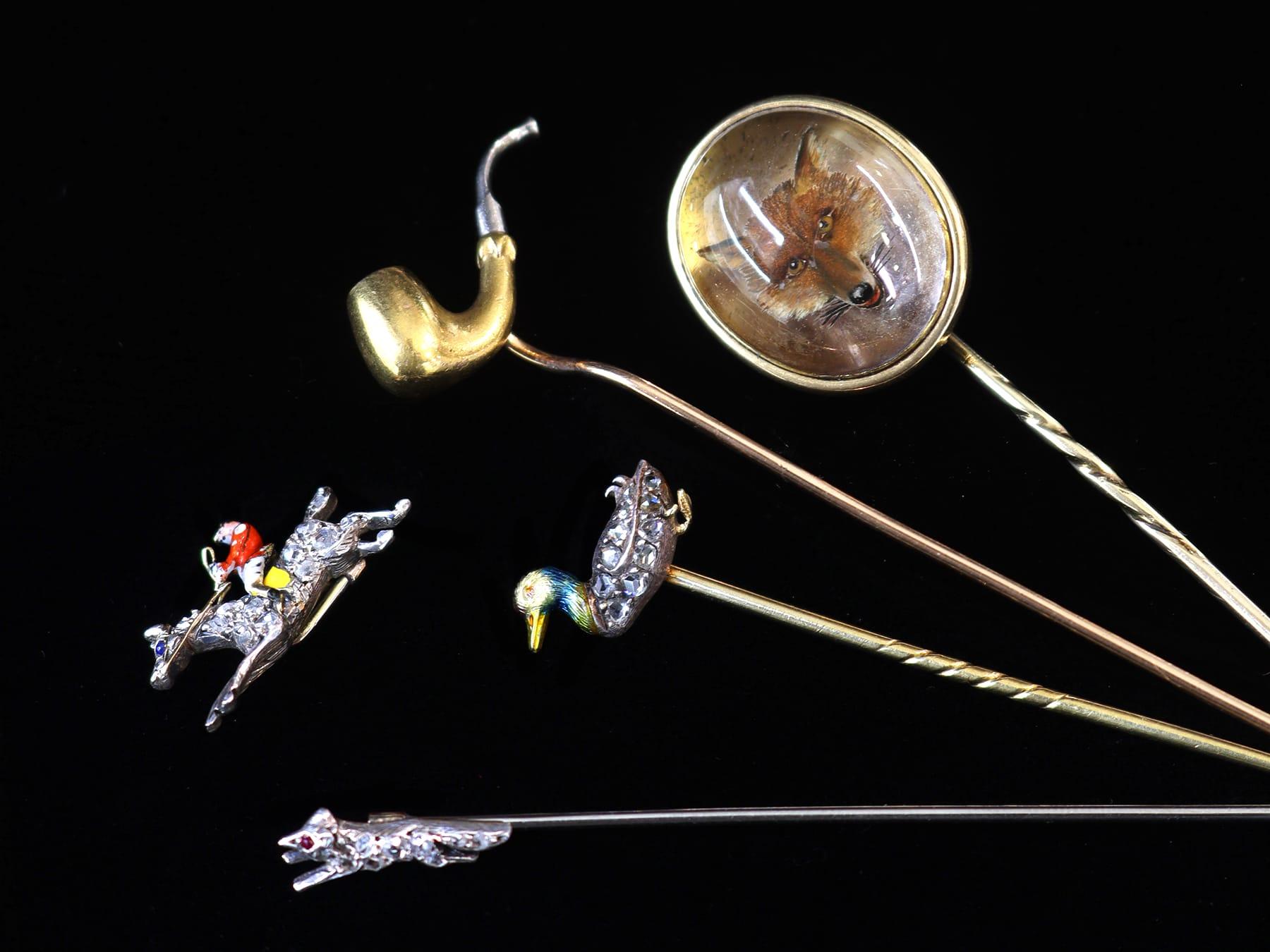 Vittoriano Antica spilla vittoriana in oro giallo e platino a forma di pipa in vendita