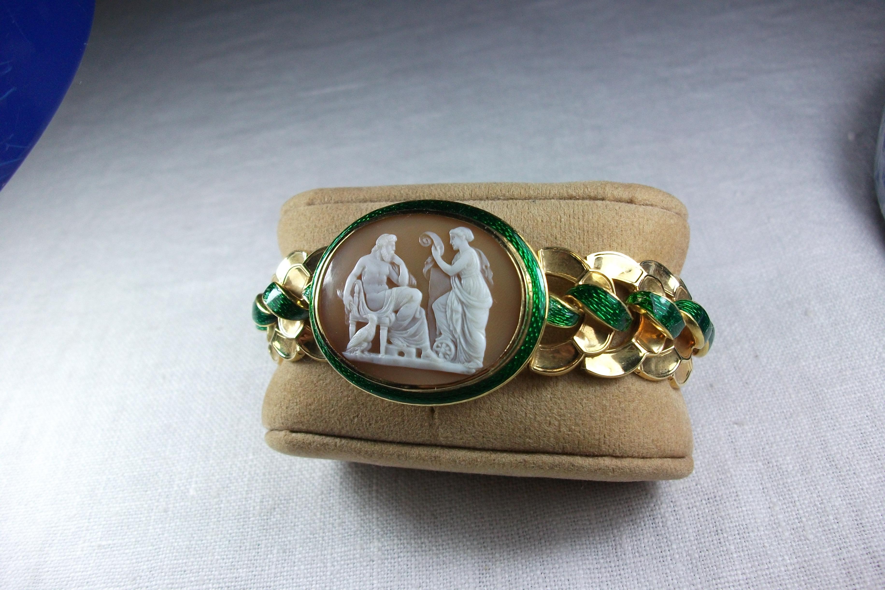 Antique Victorian Yellow Gold Enamel Zeus and Nemesis Shell Cameo Bracelet For Sale 11