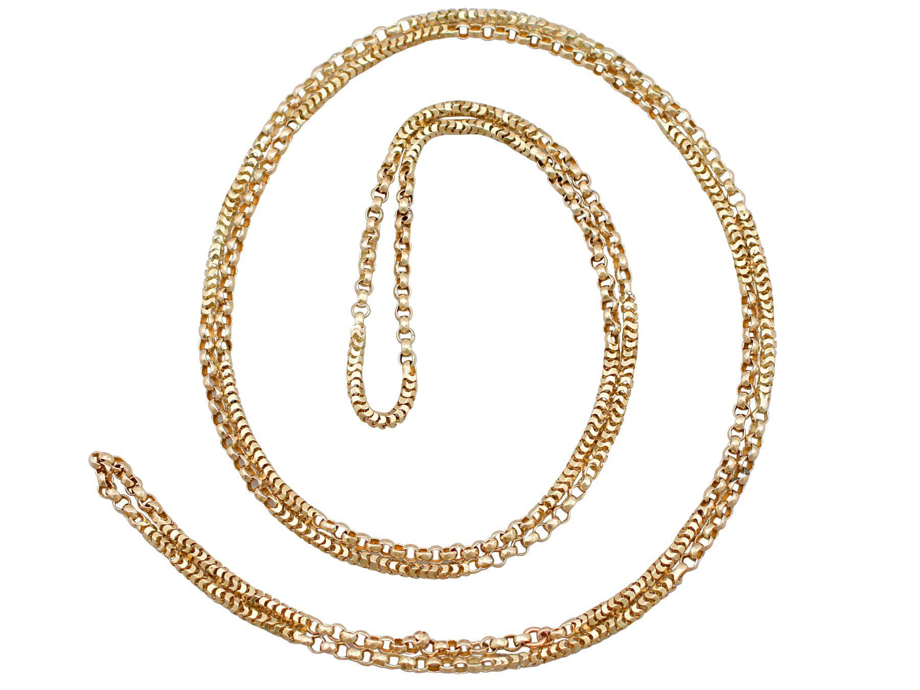 An impressive antique Victorian 9 karat yellow gold longuard chain; part of our diverse antique jewelry and estate jewelry collections.

This fine and impressive Victorian chain has been crafted in 9k yellow gold.

The longuard style chain is