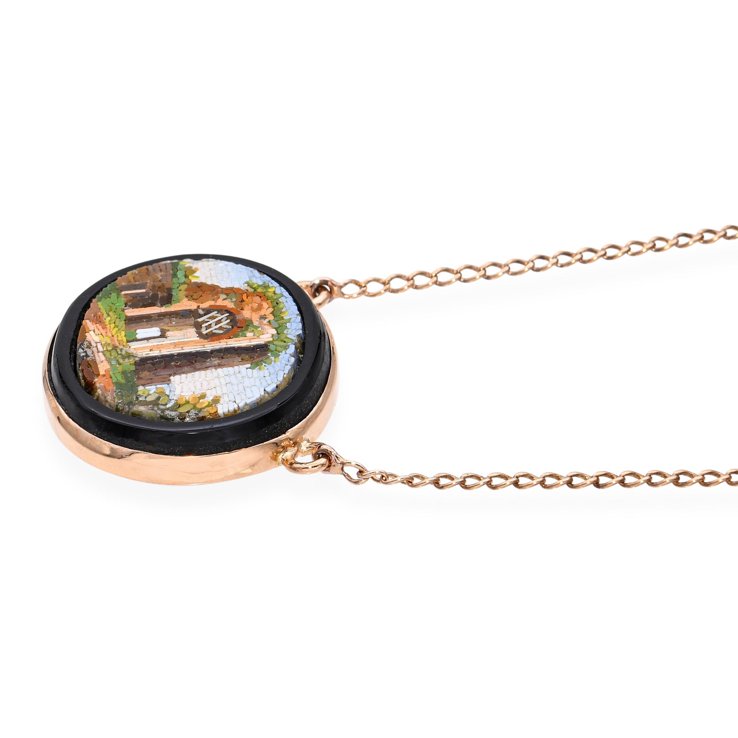 Antike viktorianische Gelbgold Onyx Mikro Mosaik Anhänger Halskette im Angebot 1
