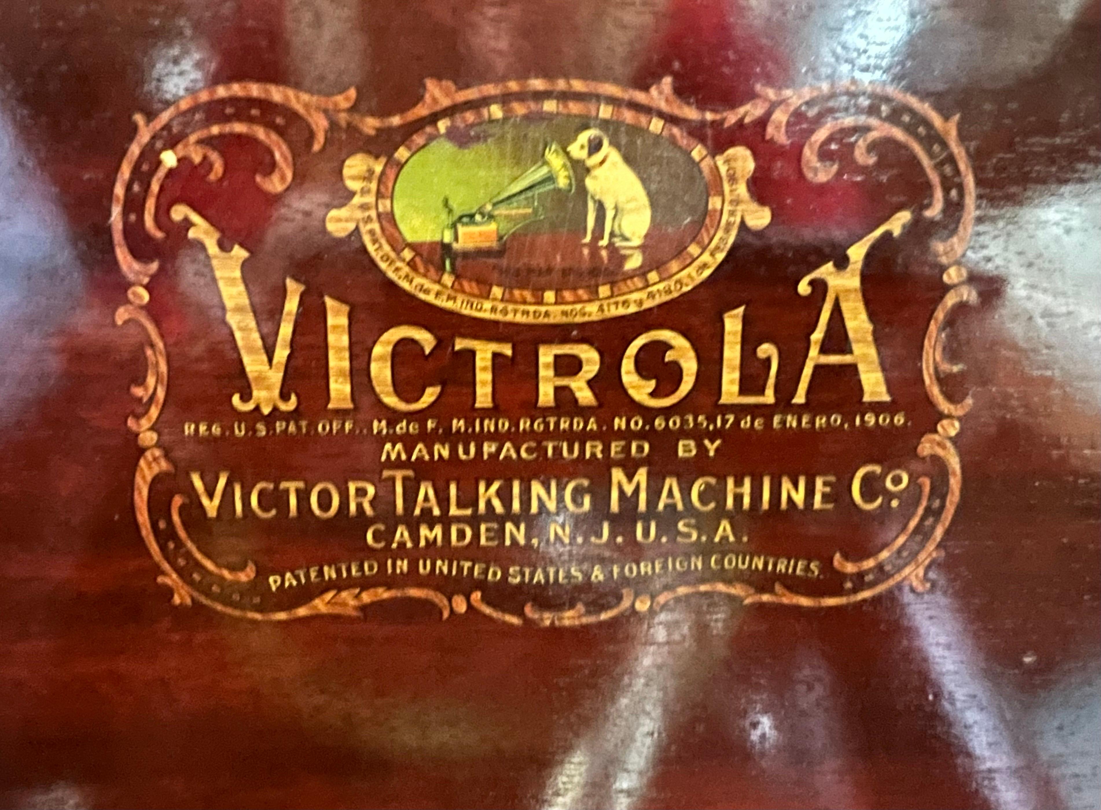 Antiker Mahagoni-Schrank im Queen Anne-Stil, VictorLA-Modell VV-XI Phonograph, VictorLA  im Angebot 9